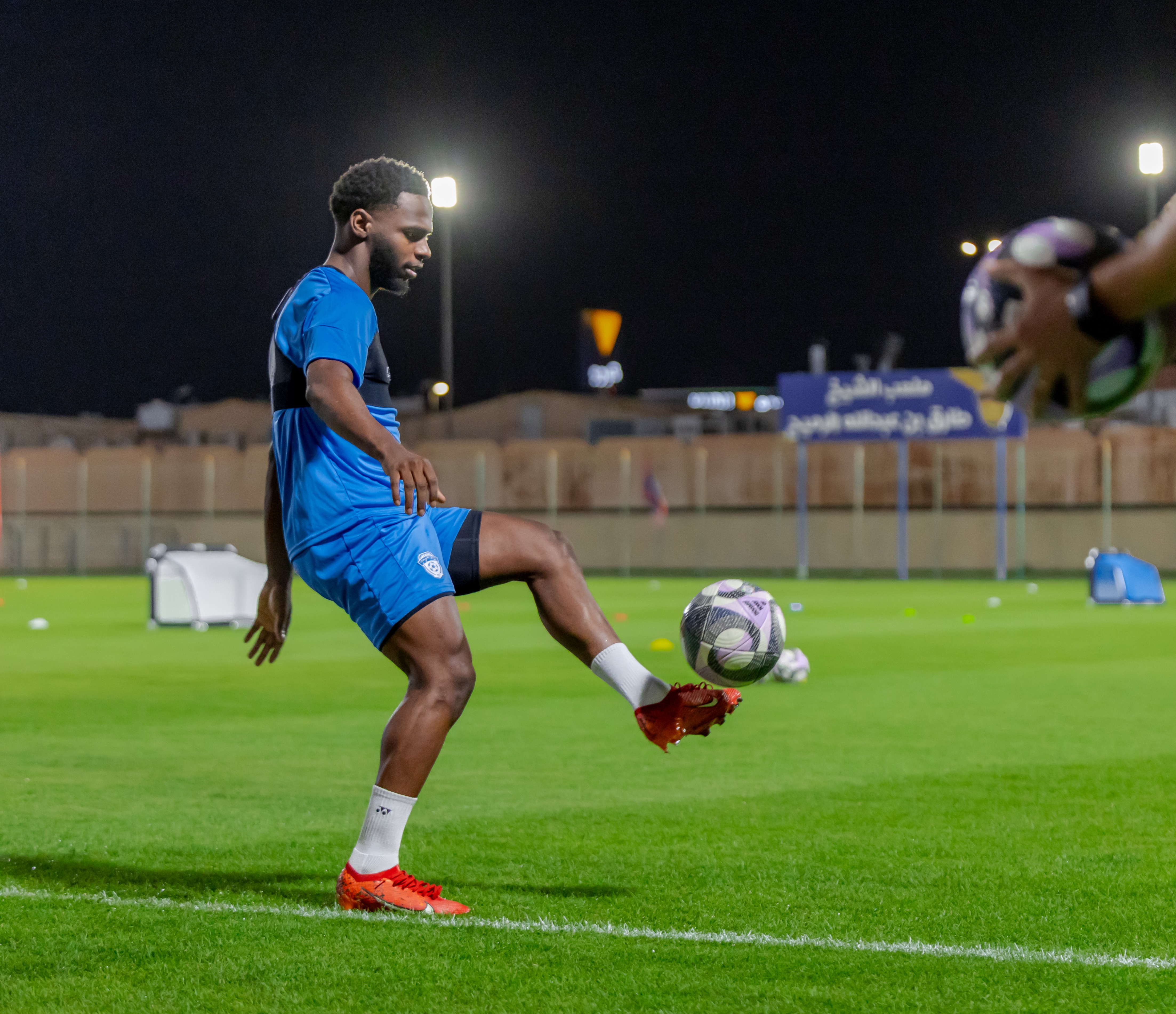 الفيحاء يواصل تدريباته اليومية في مقر النادي