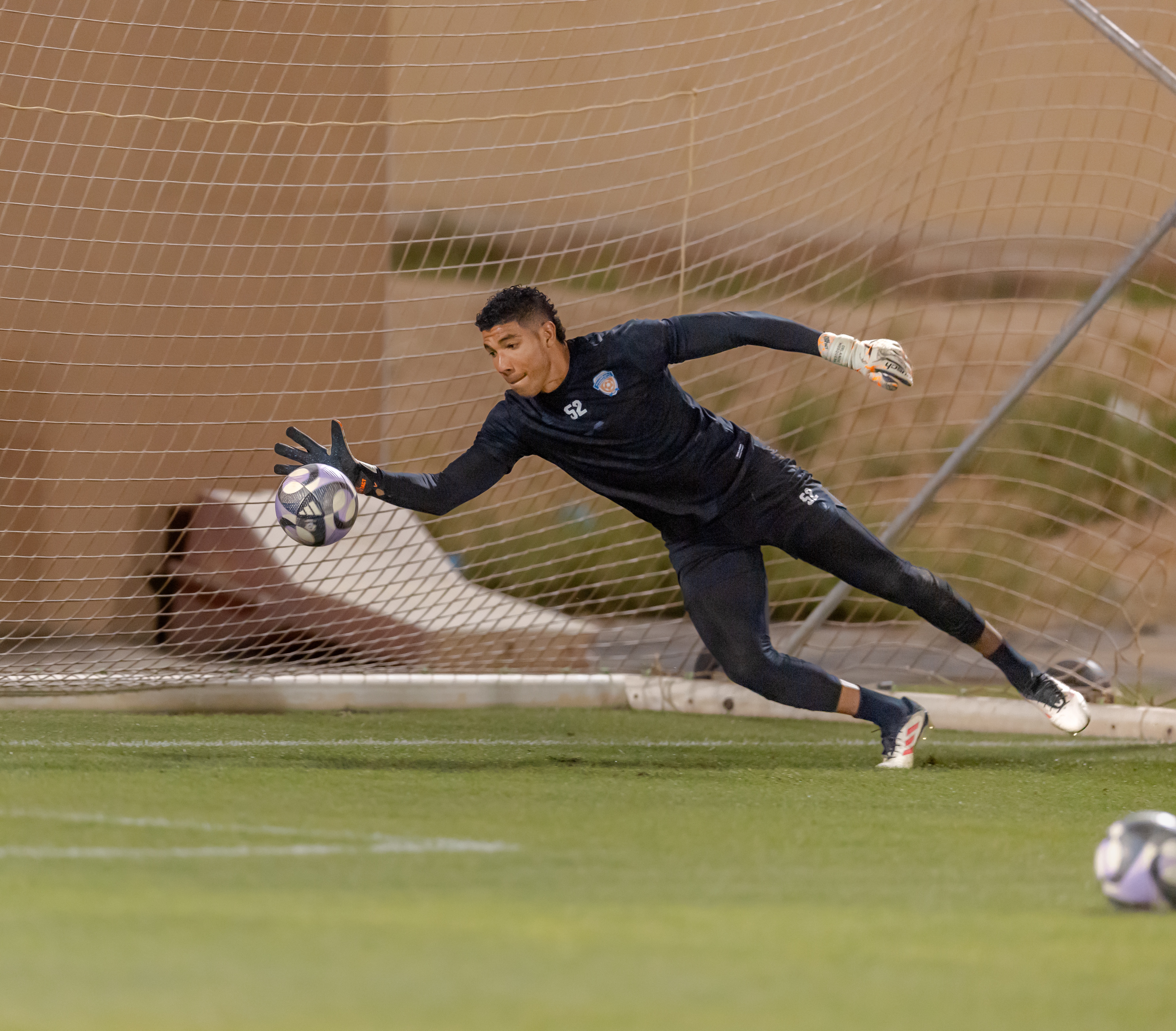 الفيحاء يجري مرانه الرئيس استعداداً لمواجهة الأخدود