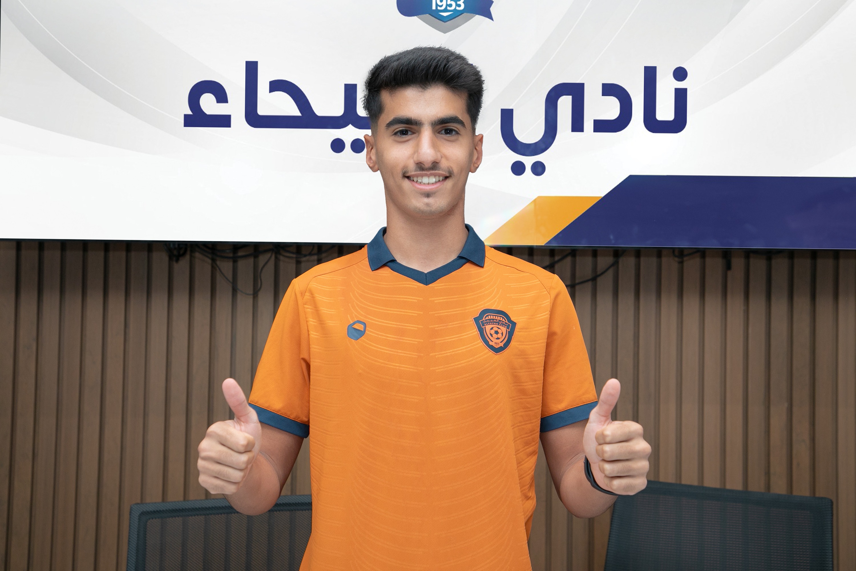 الفيحاء‬⁩ يوقع عقداً احترافياً مع اللاعب اللاعب أسامة التركي "17 سنة" لمدة سنتين .