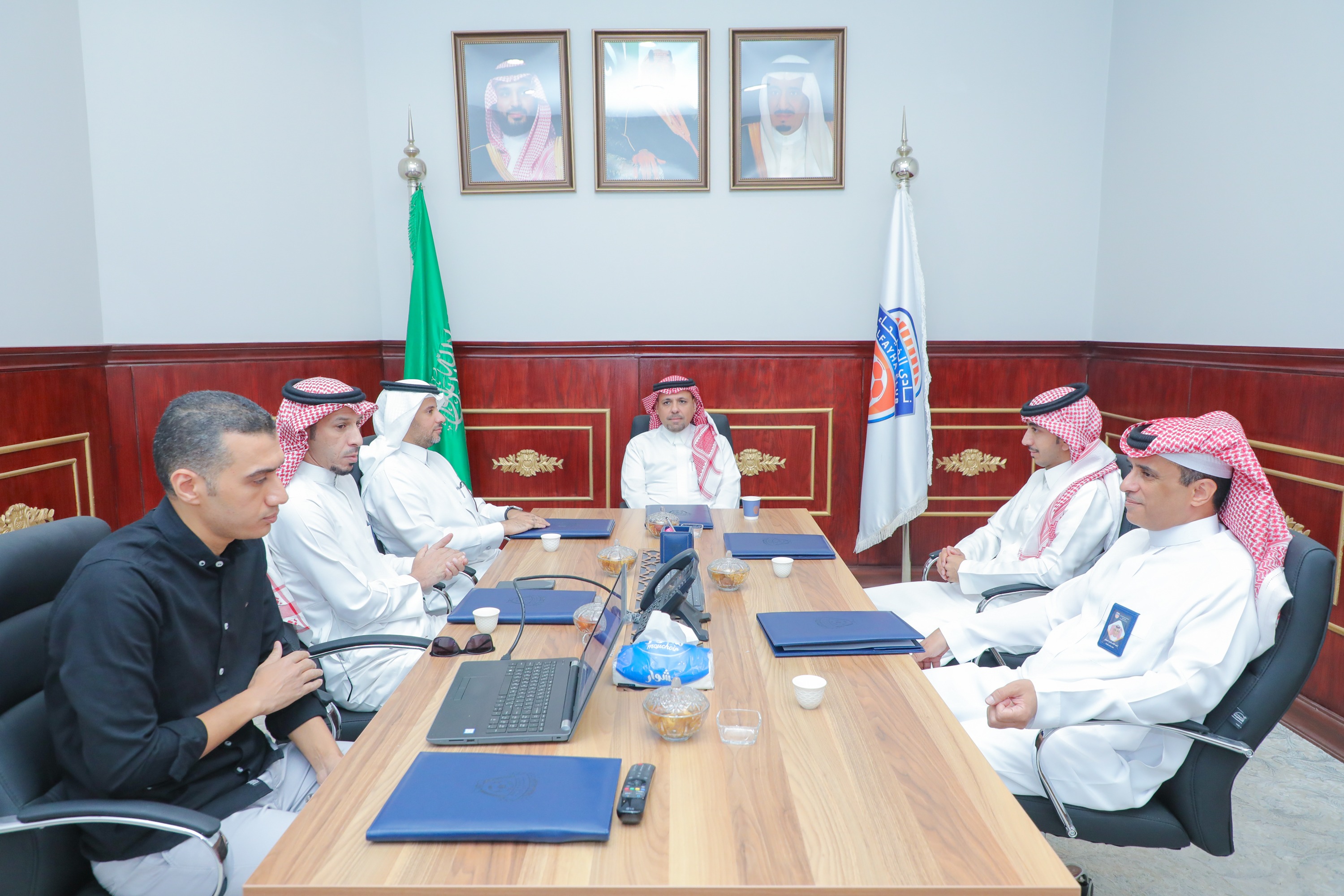 مجلس إدارة النادي يعقد اجتماعه الدوري