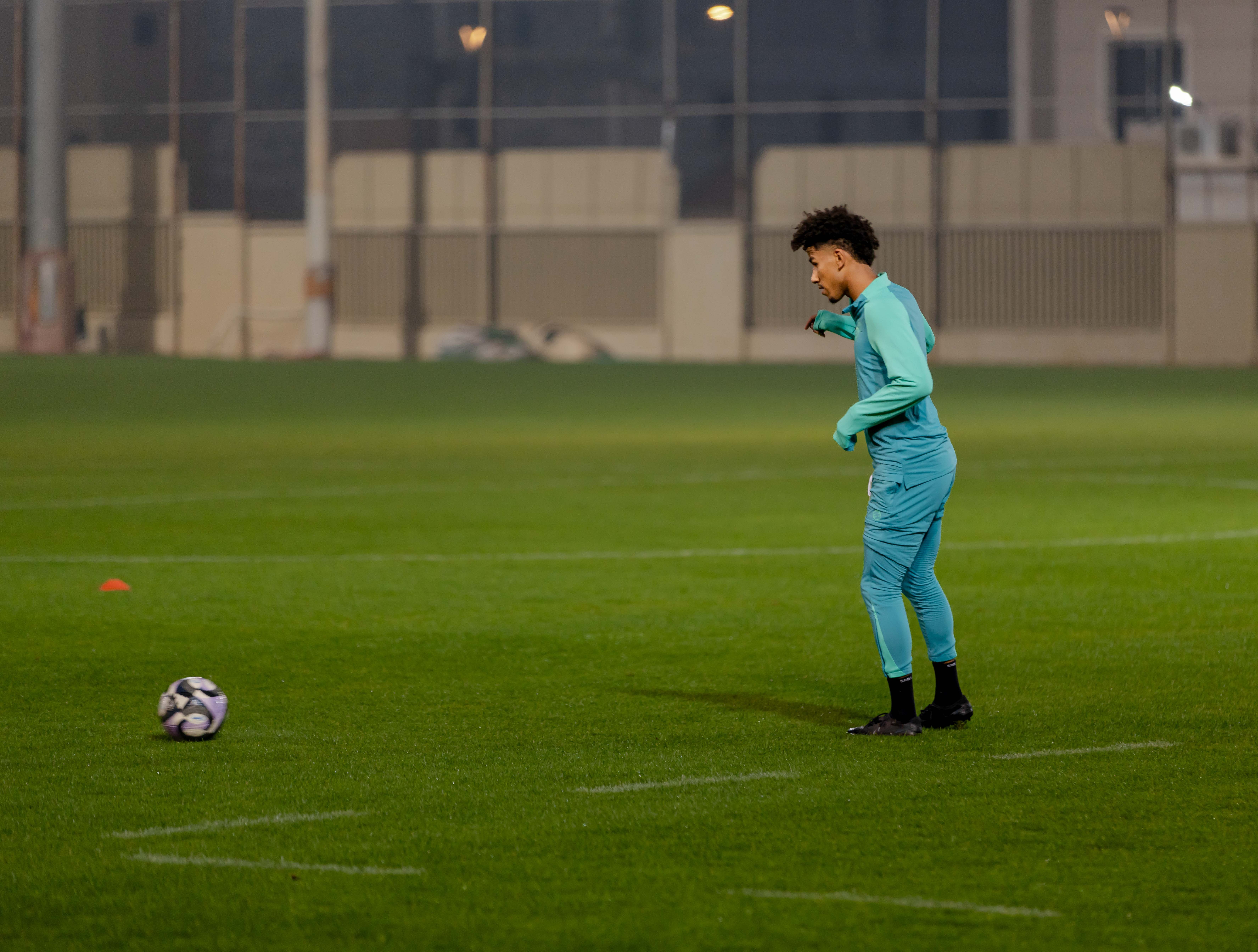 الفيحاء تحت 21 عامًا يتعادل مع نظيره النصر ضمن الجولة العاشرة من دوري جوي للنخبة U21 .