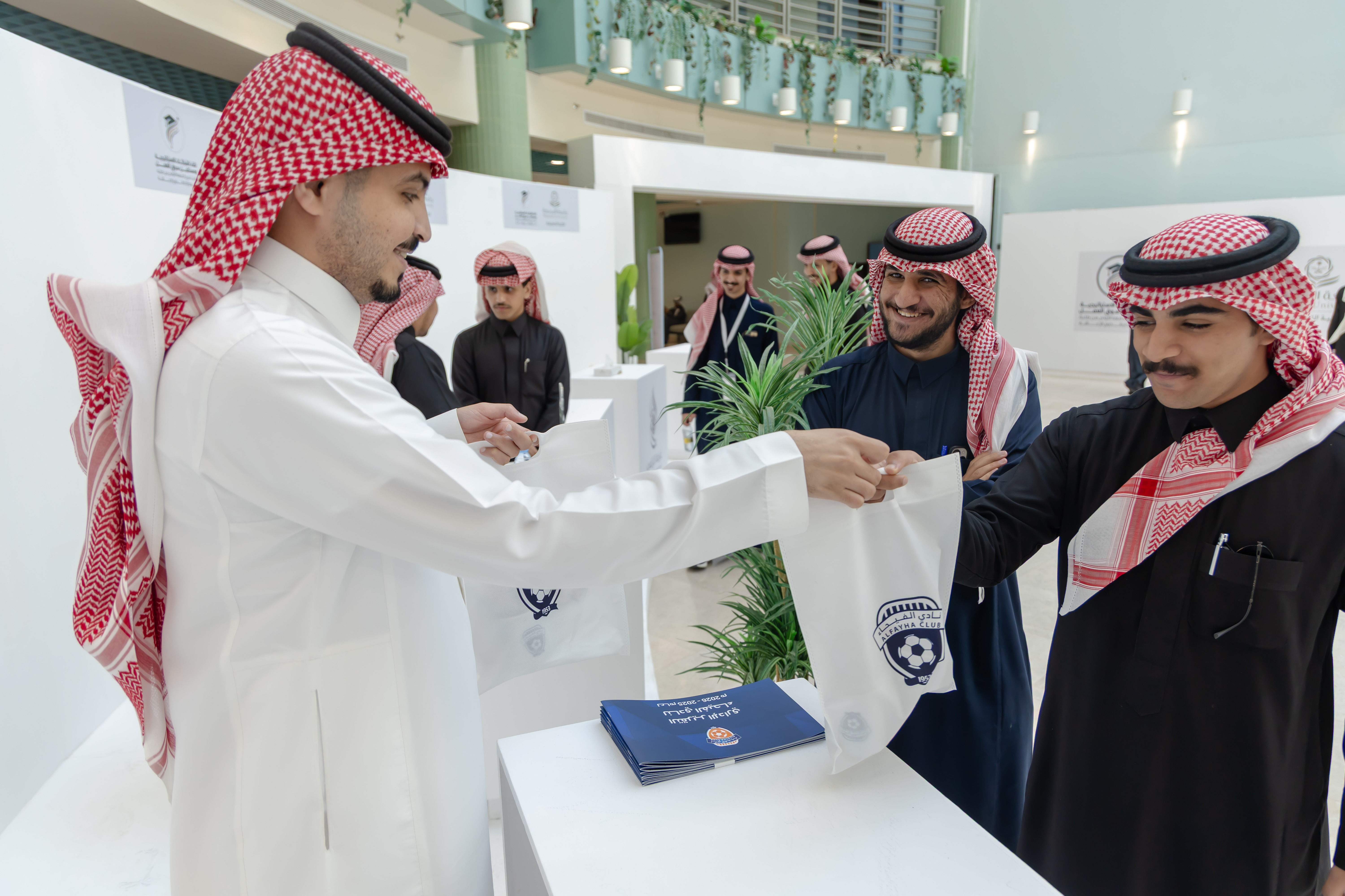 نادي الفيحاء يشارك في لقاء الشراكات الاستراتيجية ومستقبل سوق العمل بجامعة المجمعة