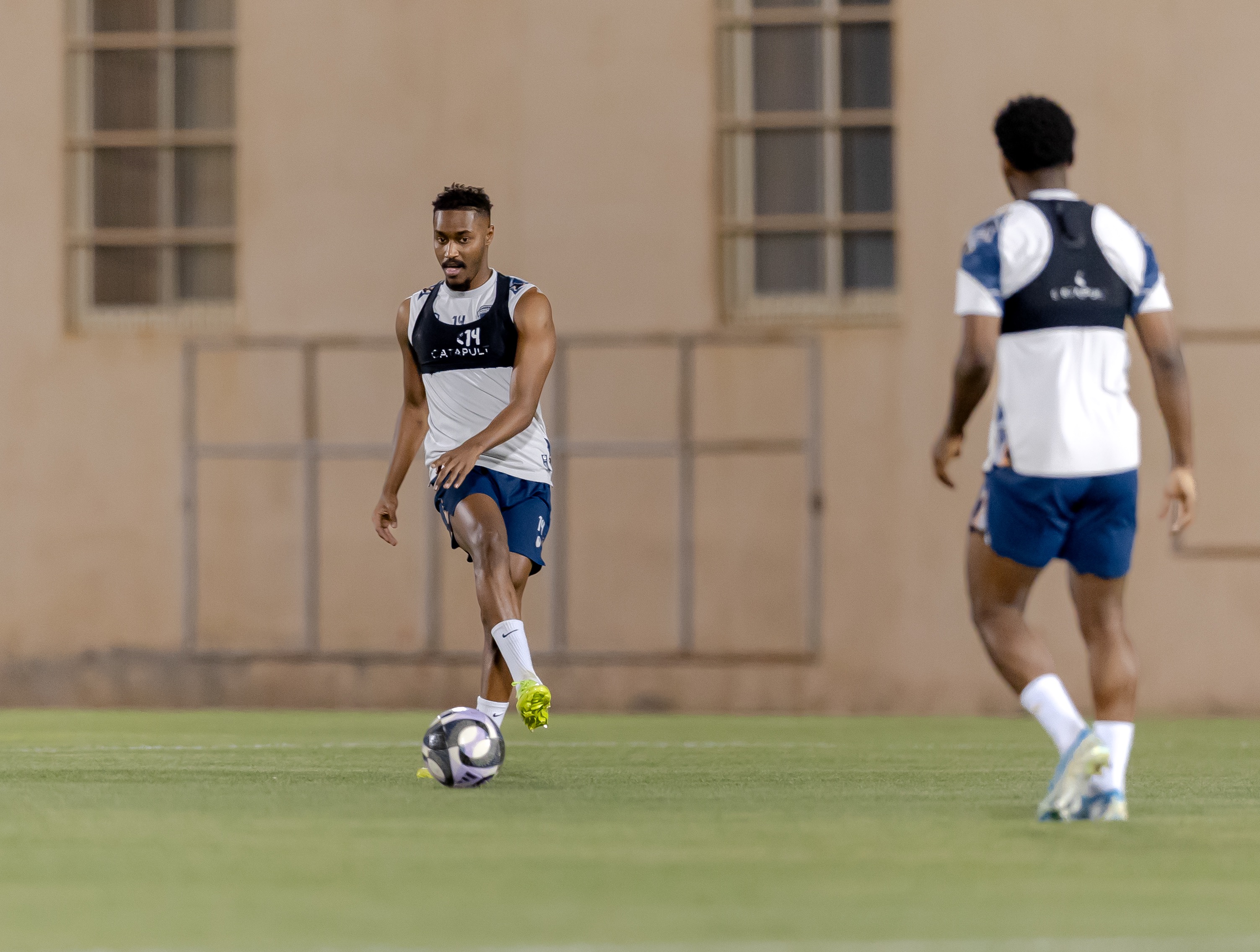 الفيحاء يحري تمرينه الرئيس لمواجهة الأهلي ضمن الجولة الثامنة والعشرين من دوري روشن السعودي
