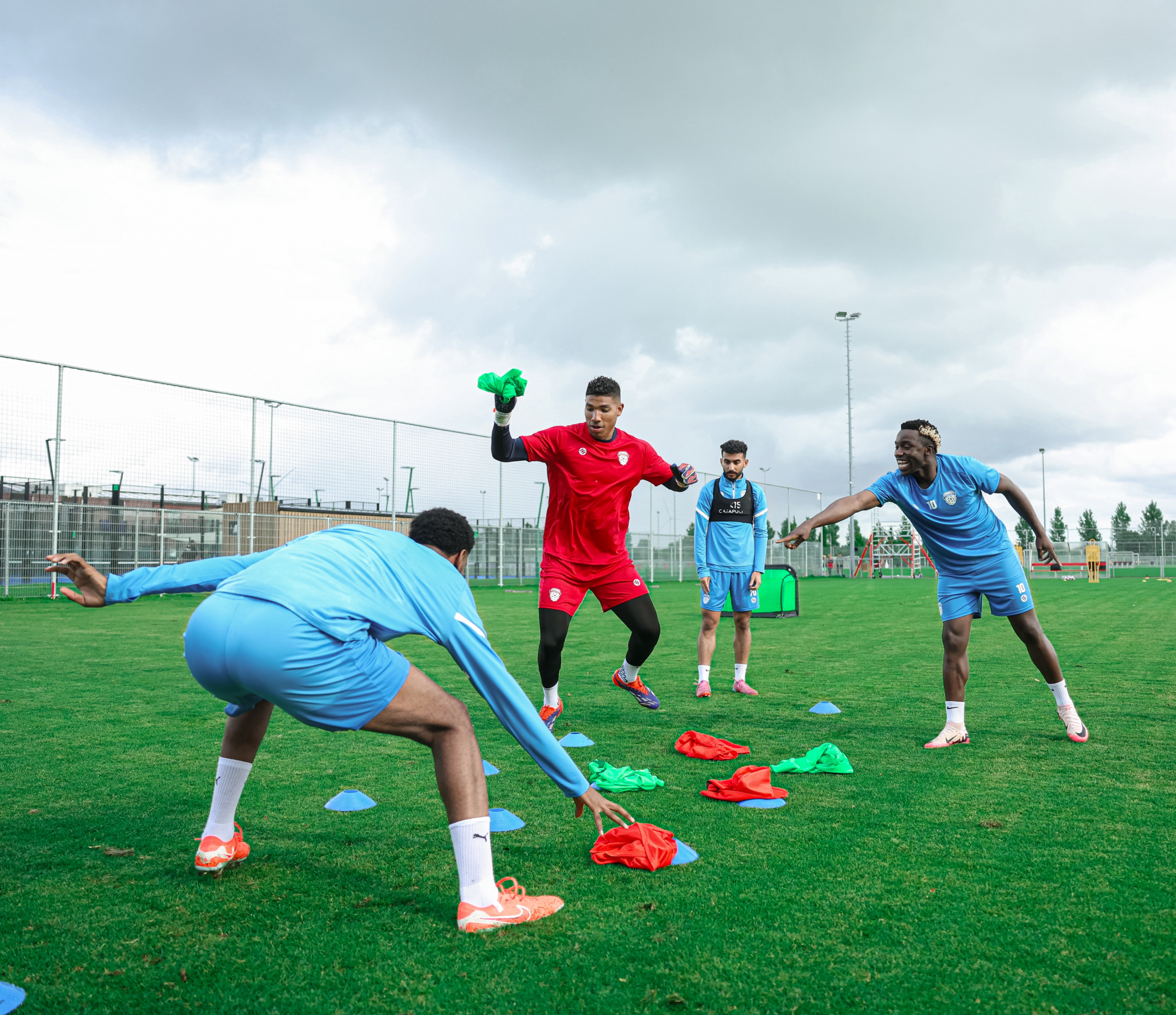 في خامس أيام معسكر الفهود في هولندا، الفريق يجري تمرينه الرئيس استعدادًا لمواجهة أم صلال القطري