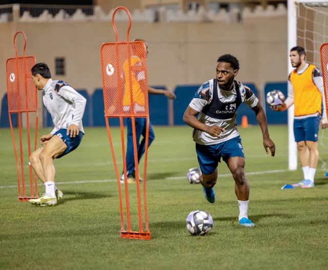 الفيحاء يواصل استعداداته لمواجهة الفتح بحصة تدريبية تكتيكية