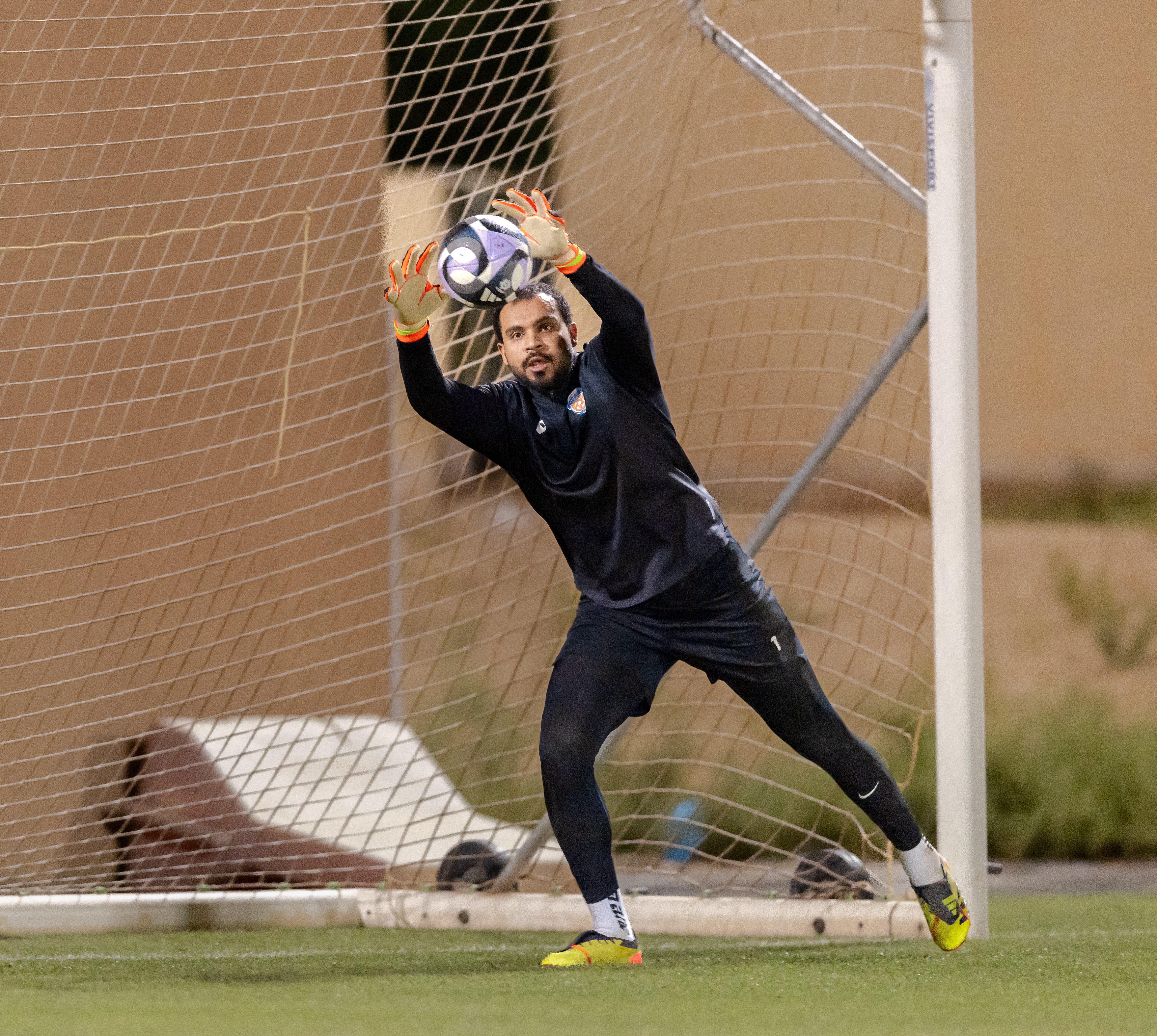 الفيحاء يجري مرانه الرئيس استعداداً لمواجهة الأخدود