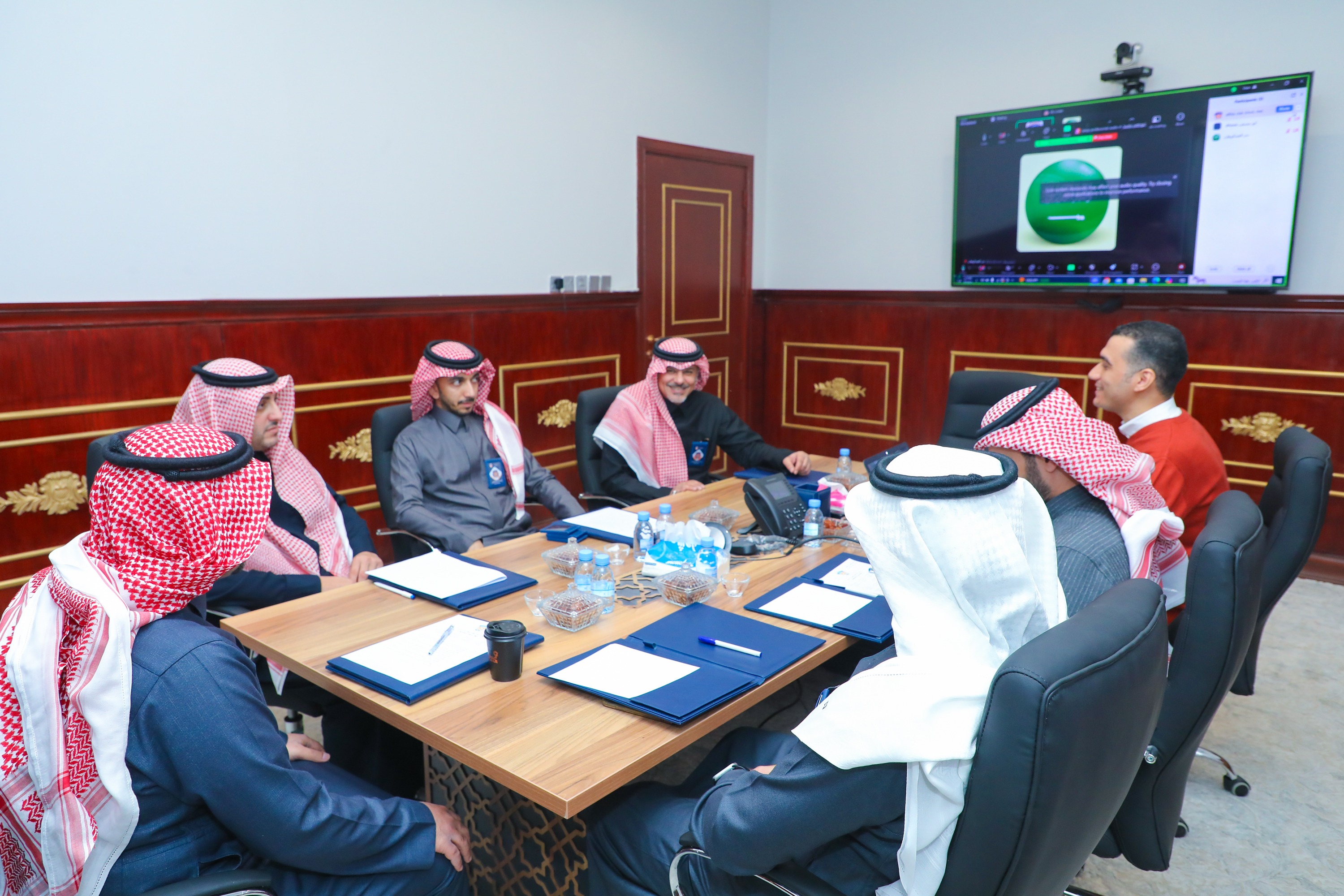 مجلس إدارة النادي يعقد اجتماعه الدوري