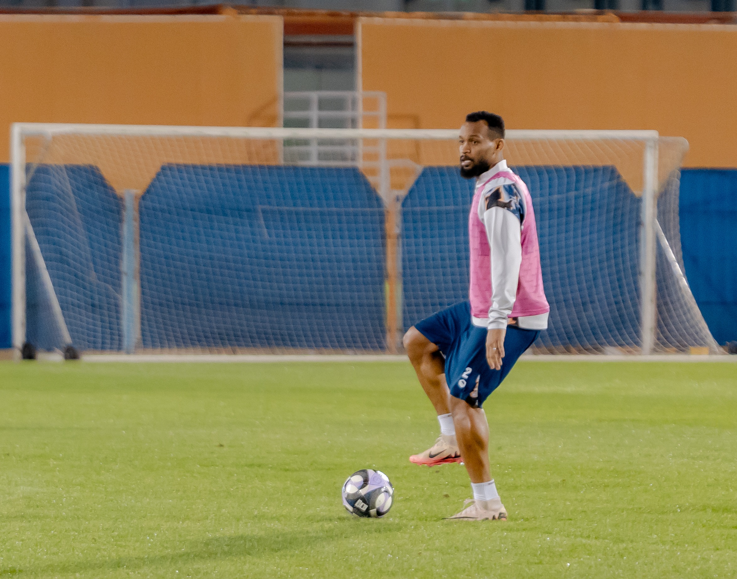 الفيحاء يواصل استعداداته بمناورة رسمية