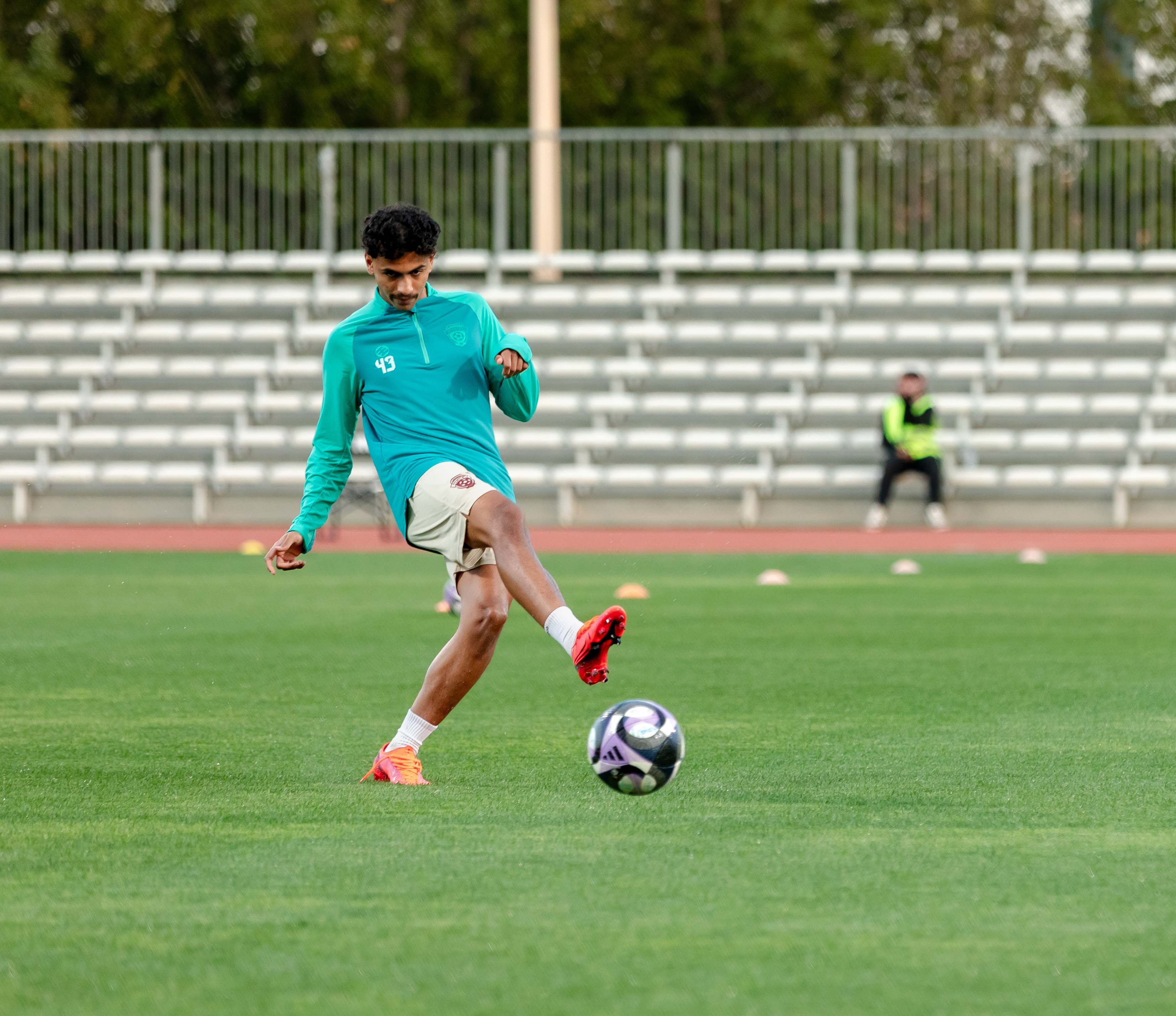 الفيحاء تحت 21 عامًا يخسر لقاء نظيره الهلال ضمن الجولة الثالثة عشر من دوري جوي للنخبة U21 .