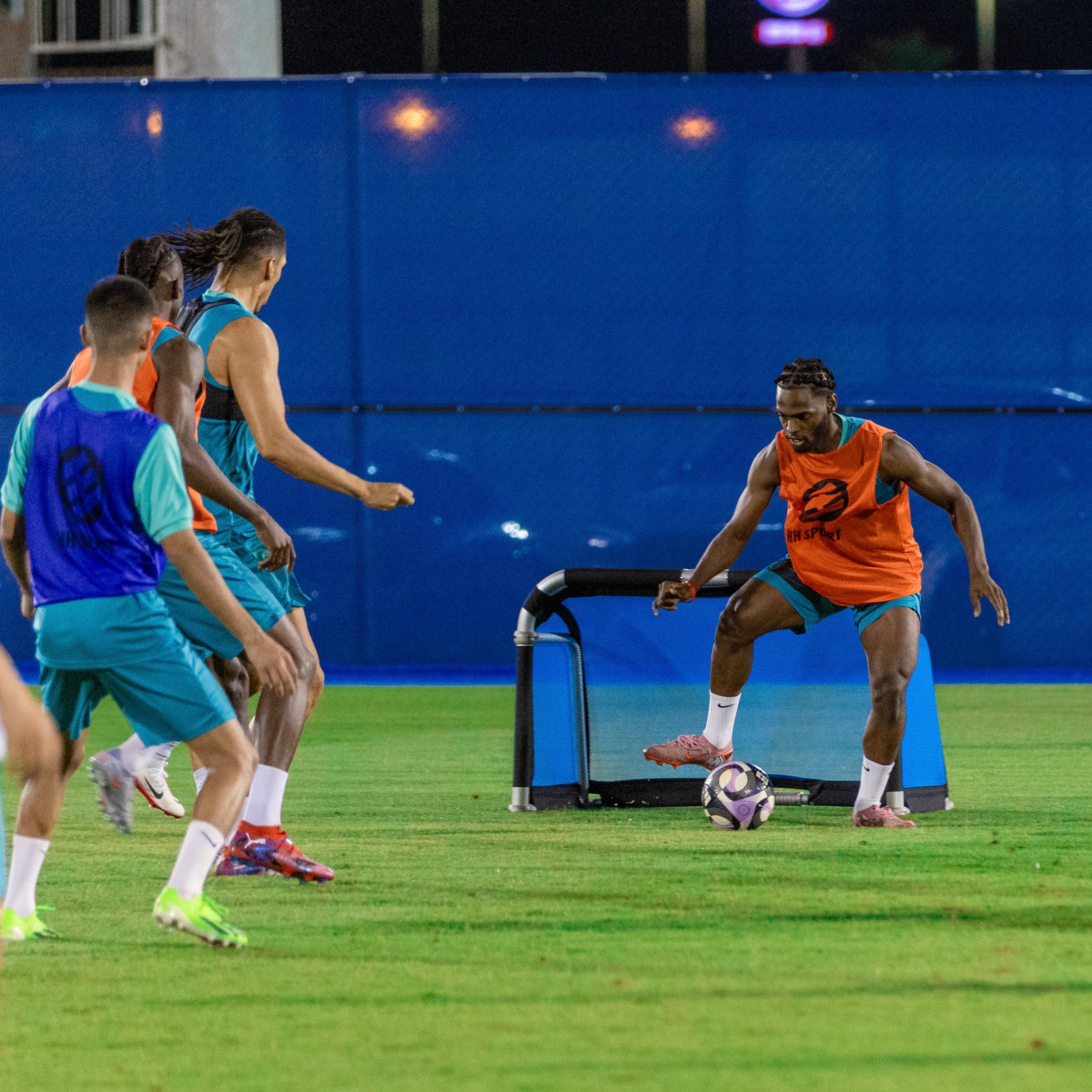الفيحاء يواصل تدريباته في مقر النادي
