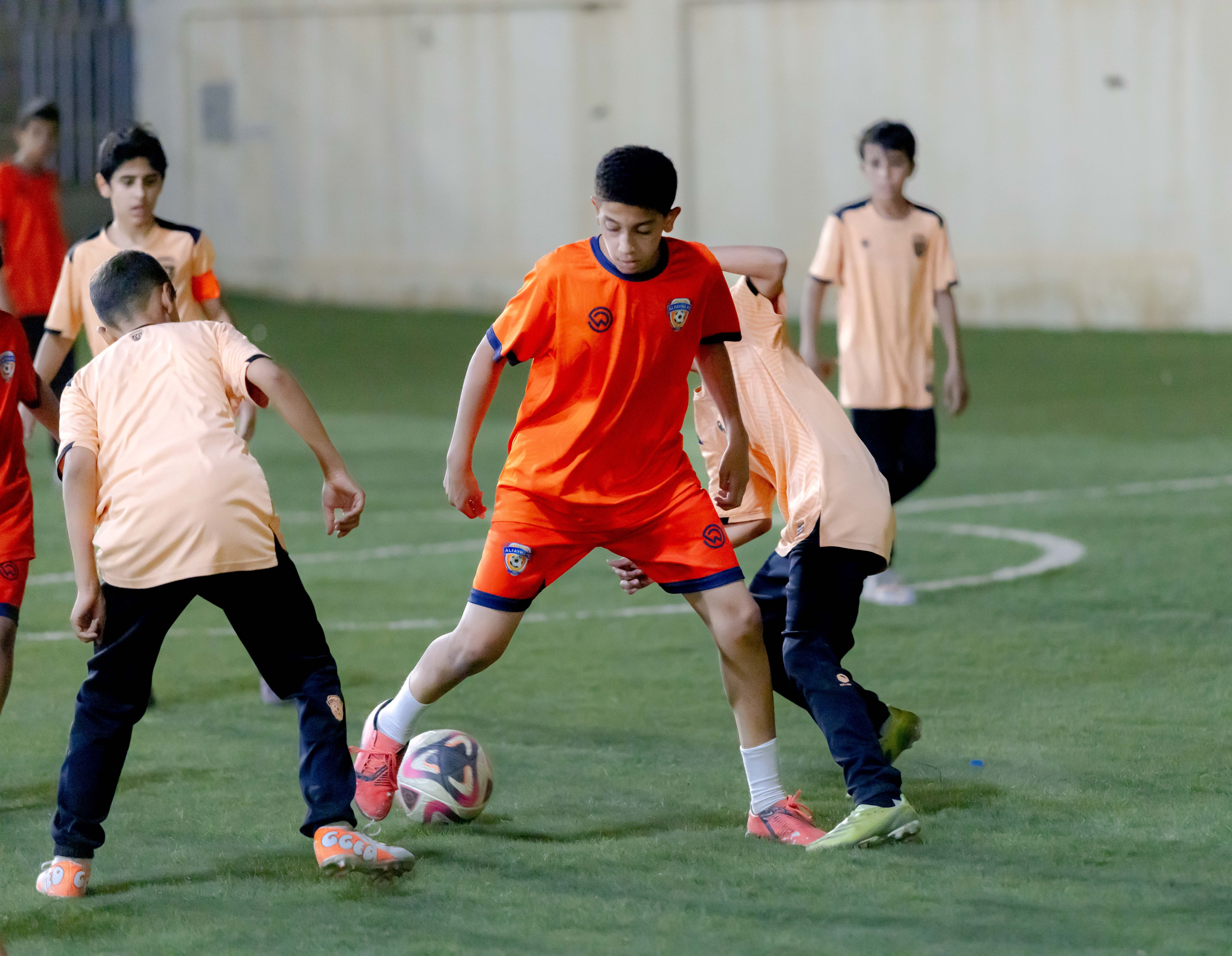 اكاديمية الفيحاء تقيم مناورة ودية