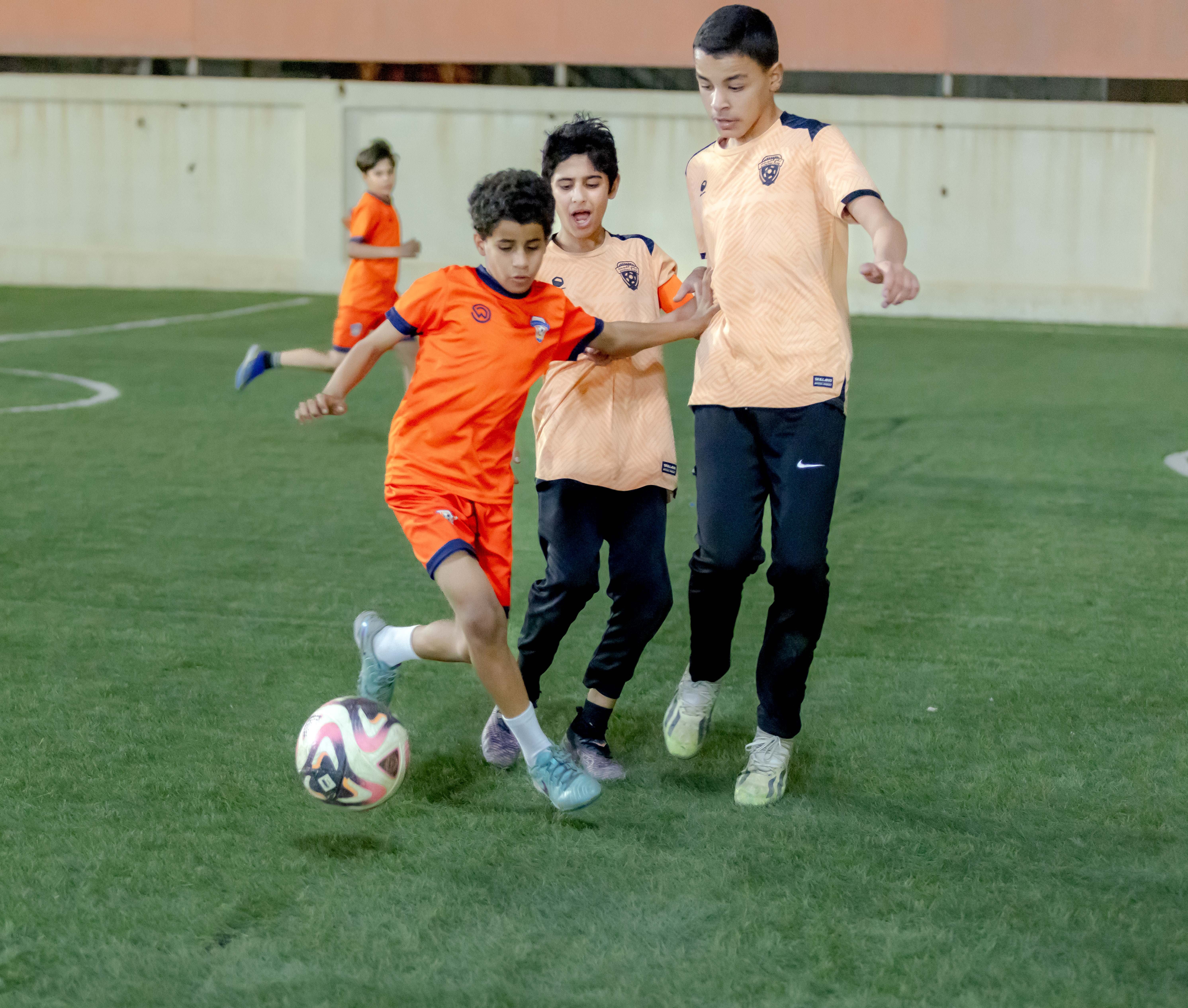 اكاديمية الفيحاء تقيم مناورة ودية