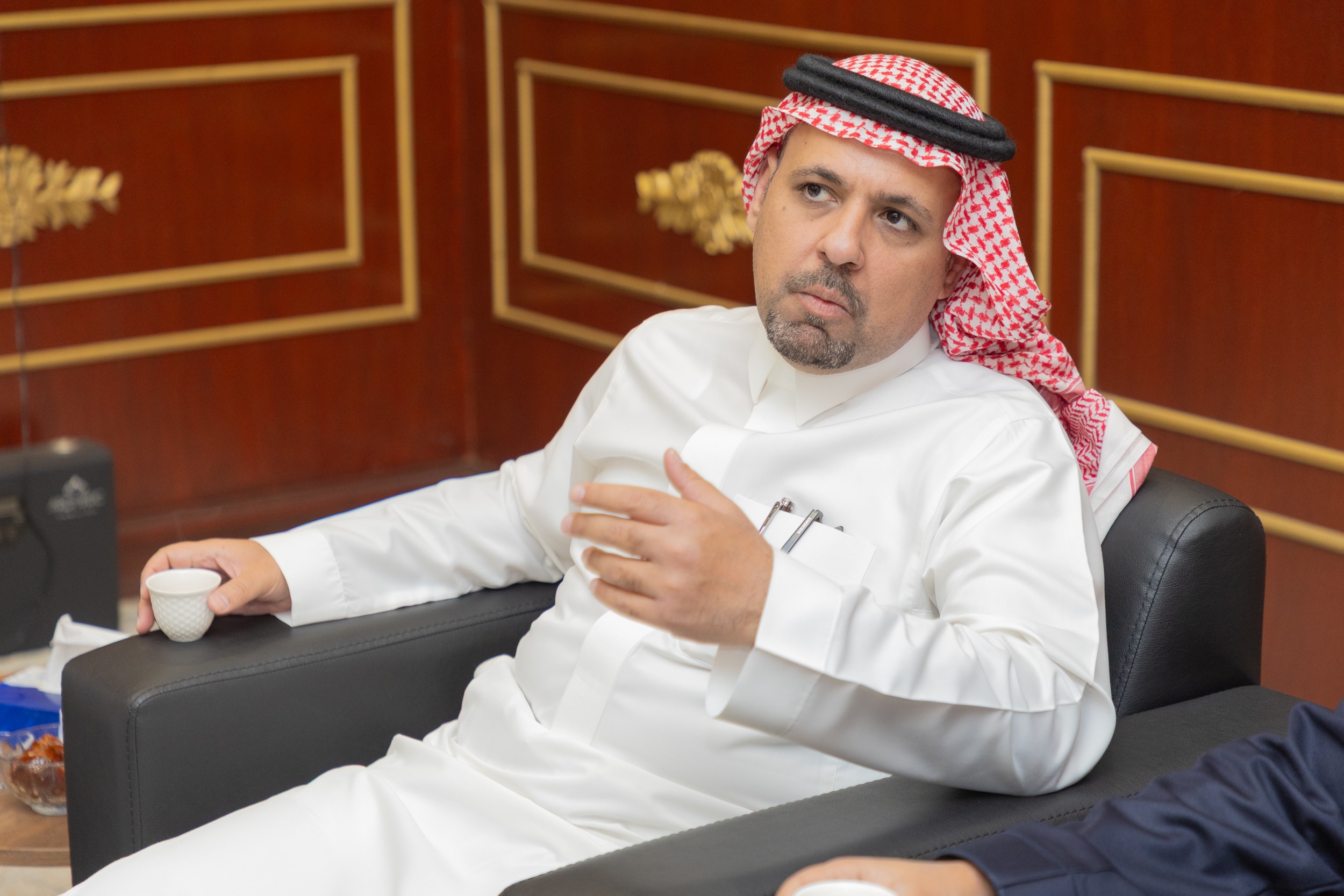 رئيس رابطة دوري المحترفين المهندس عبدالعزيز العفالق يزور الفيحاء