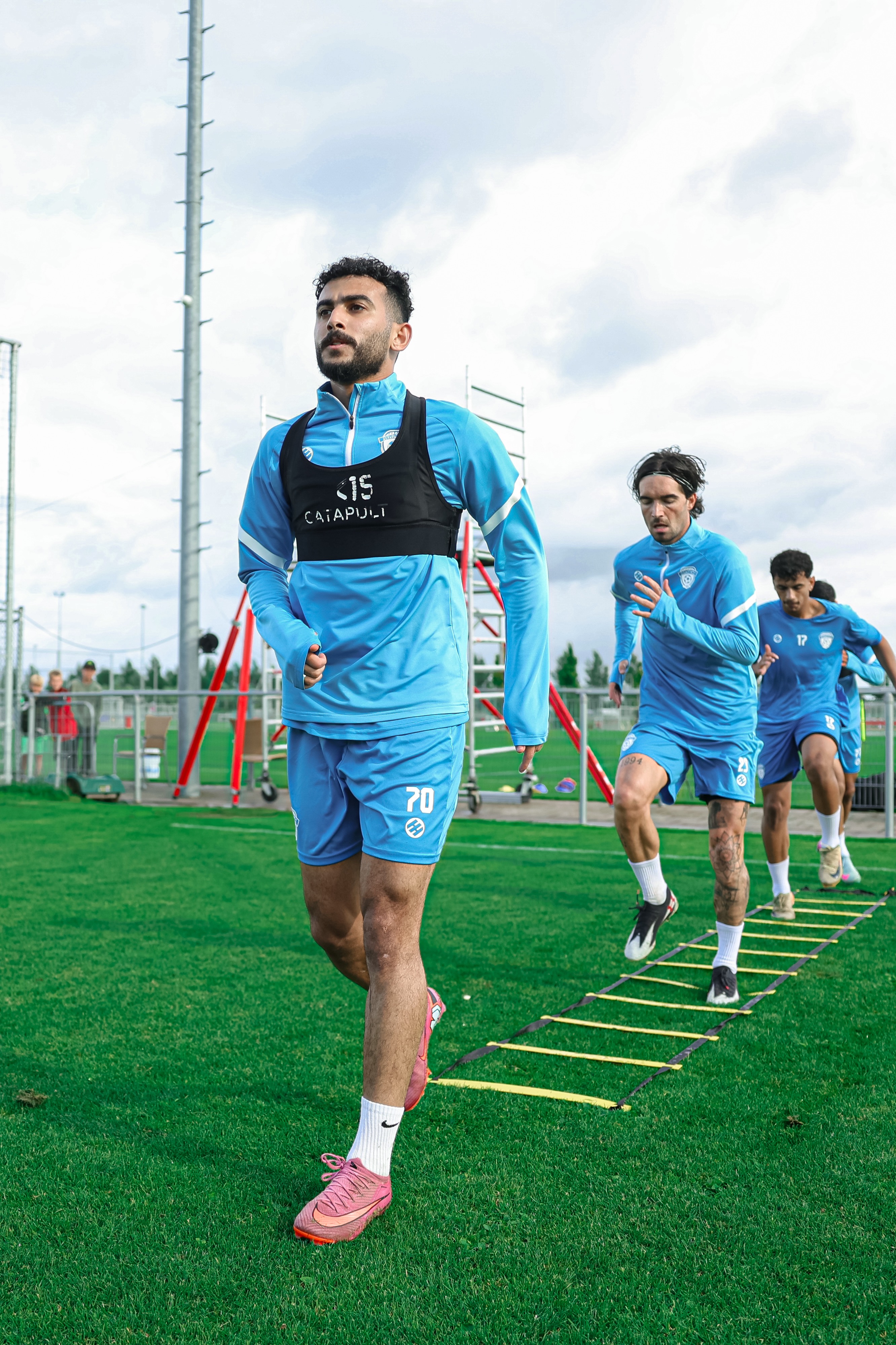 في خامس أيام معسكر الفهود في هولندا، الفريق يجري تمرينه الرئيس استعدادًا لمواجهة أم صلال القطري