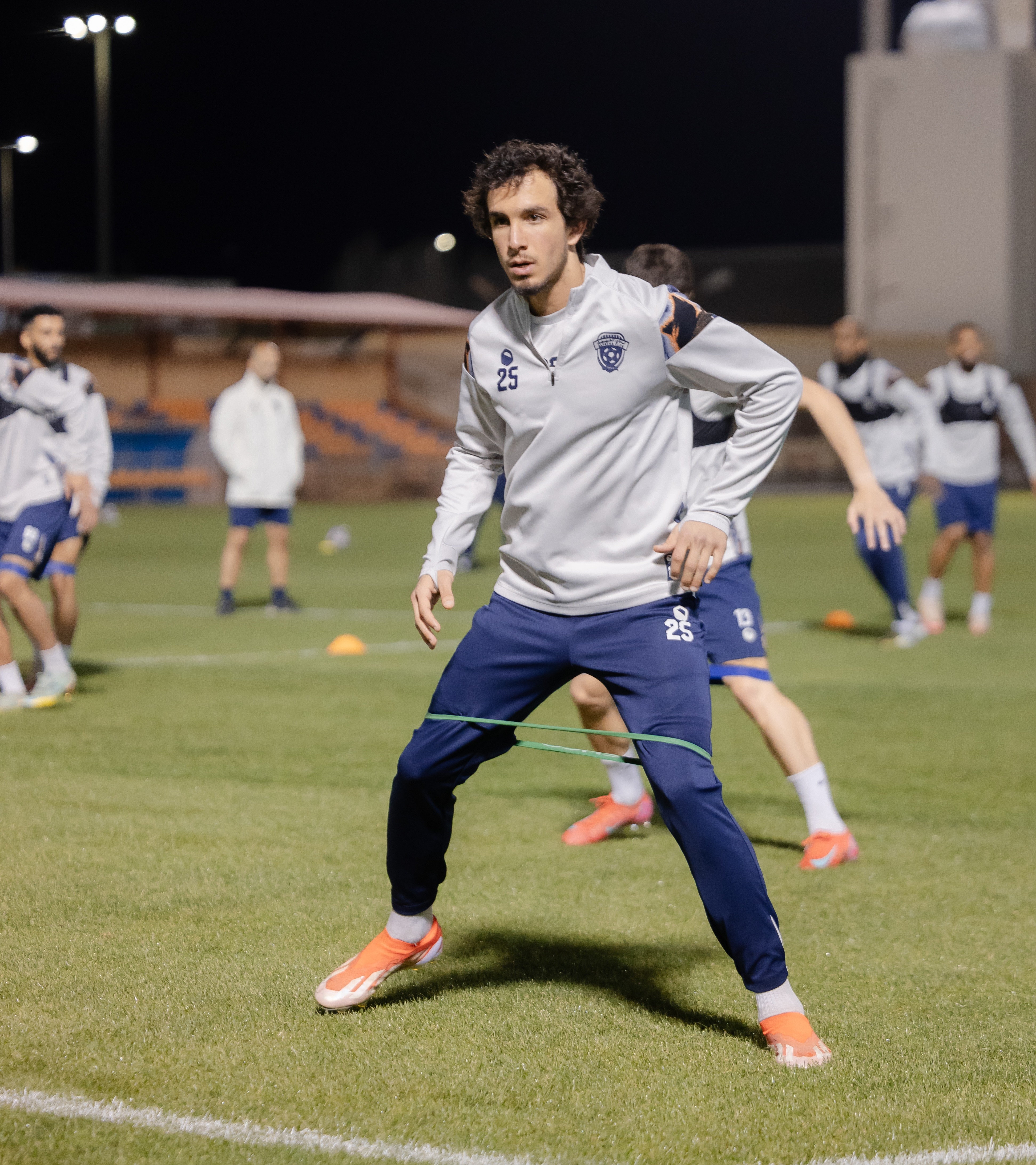 الفيحاء يجري مرانه الرئيس استعداداً لمواجهة الإتفاق