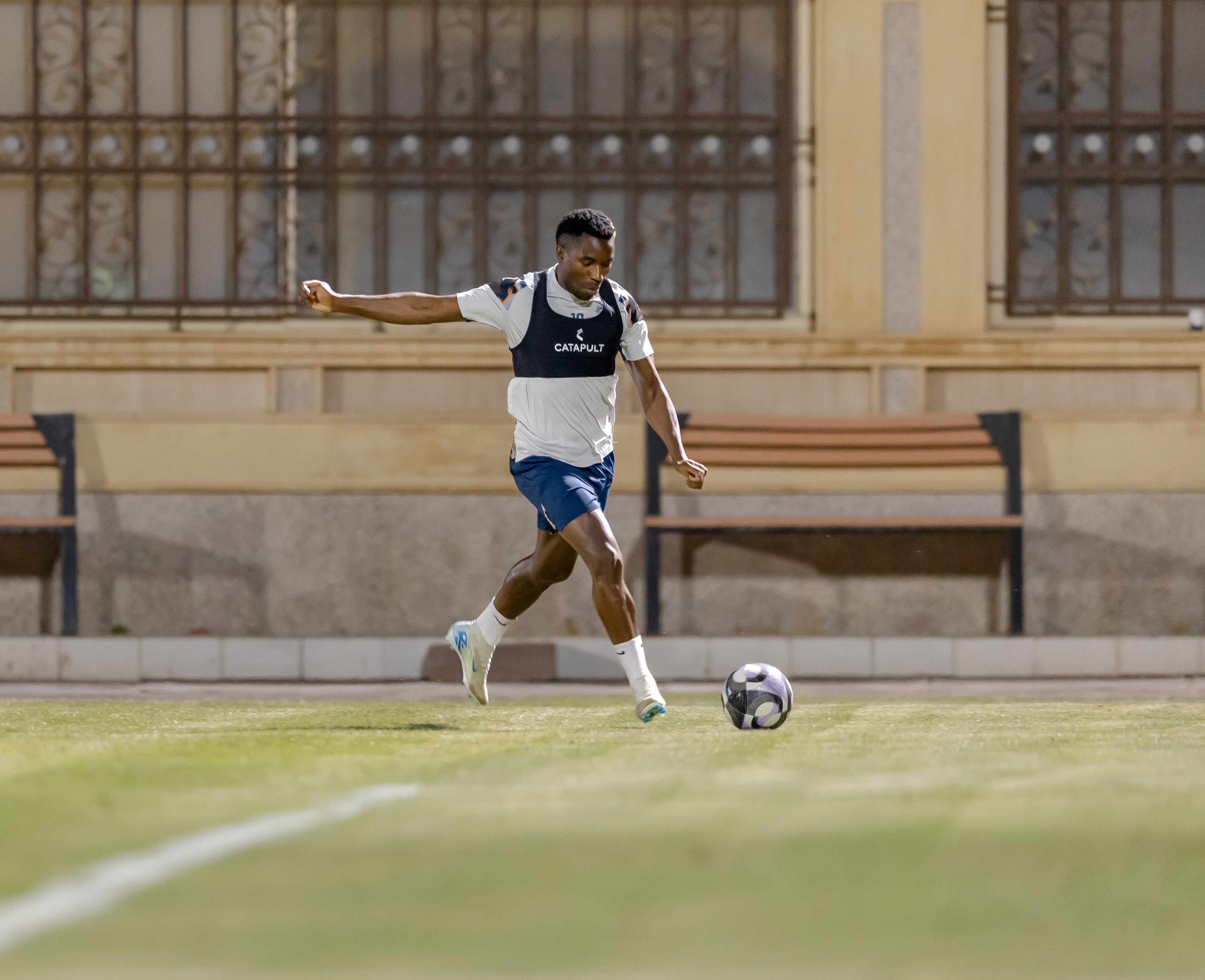 الفيحاء يحري تمرينه الرئيس لمواجهة الأهلي ضمن الجولة الثامنة والعشرين من دوري روشن السعودي