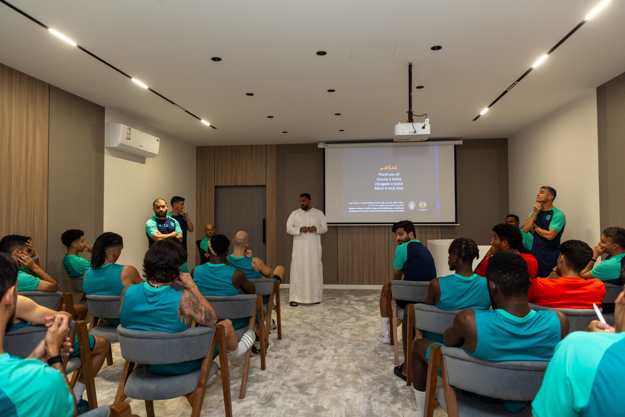 نادي الفيحاء يُنظم سلسلة من المحاضرات التثقيفية والبرامج التطويرية لمنسوبيه