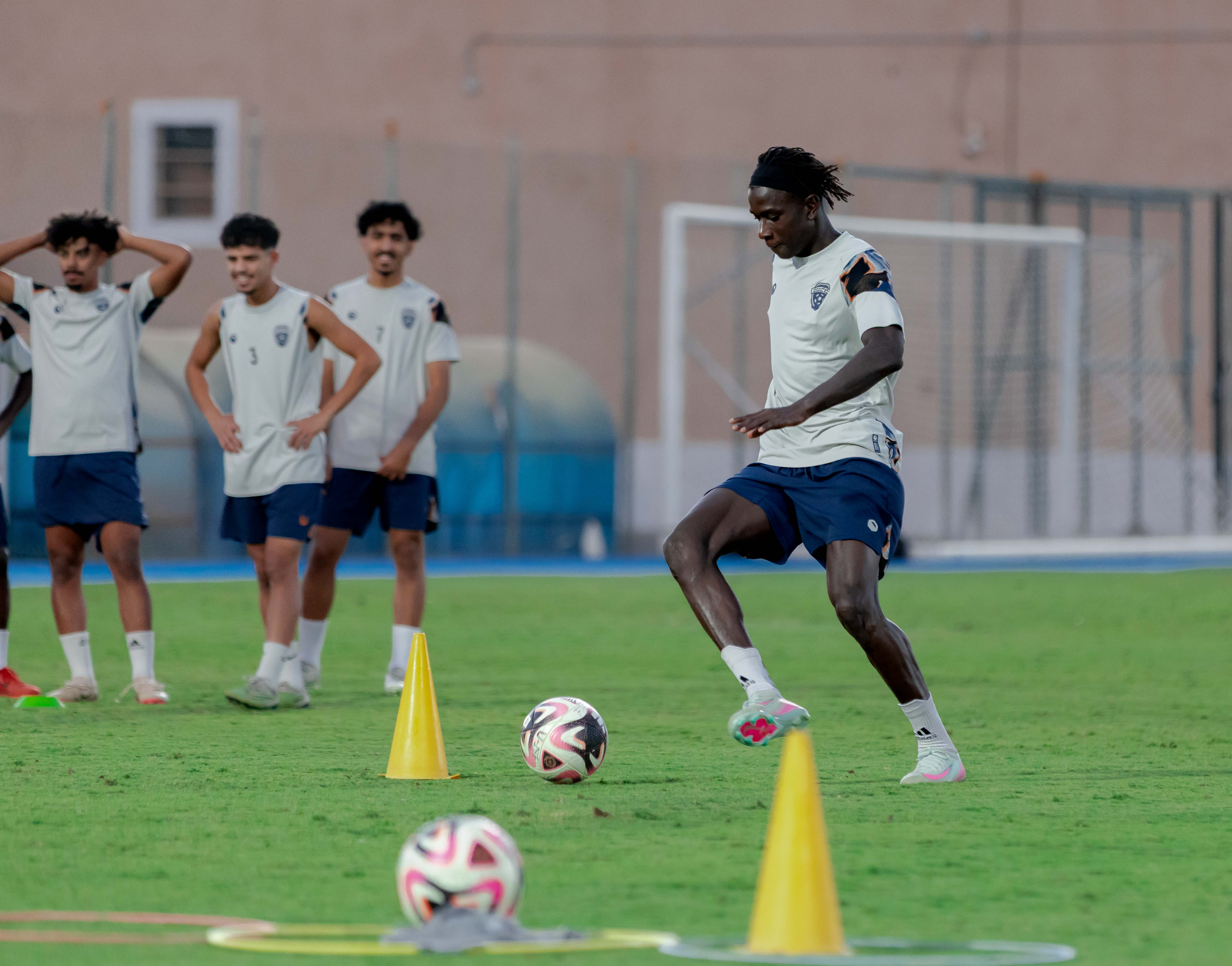 الفيحاء تحت 18 سنة يجري تمرينه الرئيس لمواجهة نظيره نادي الاتحاد