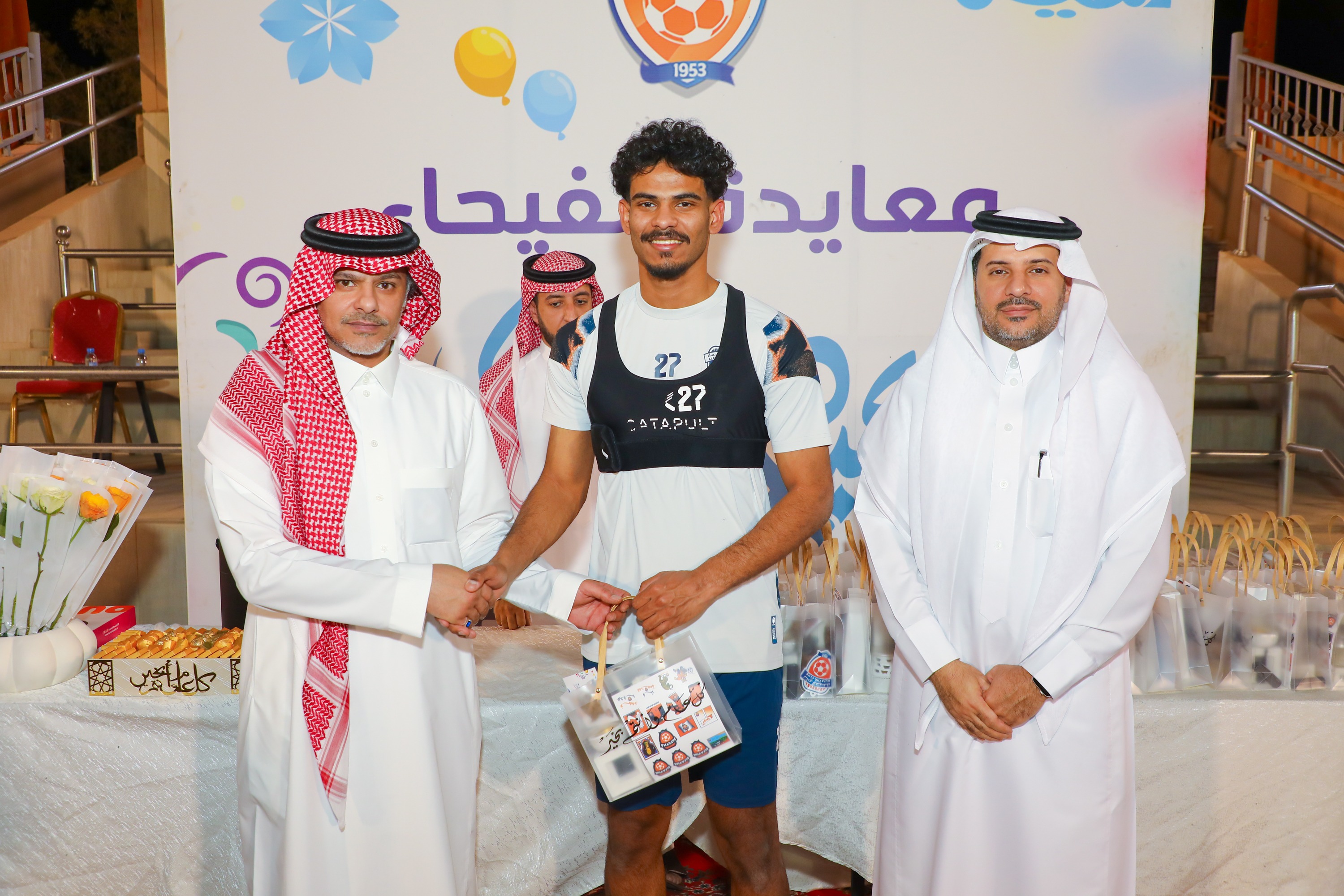 الفيحاء يستأنف تدريباته ويقيم حفل معايدة لمنسوبي الفريق الأول لكرك القدم