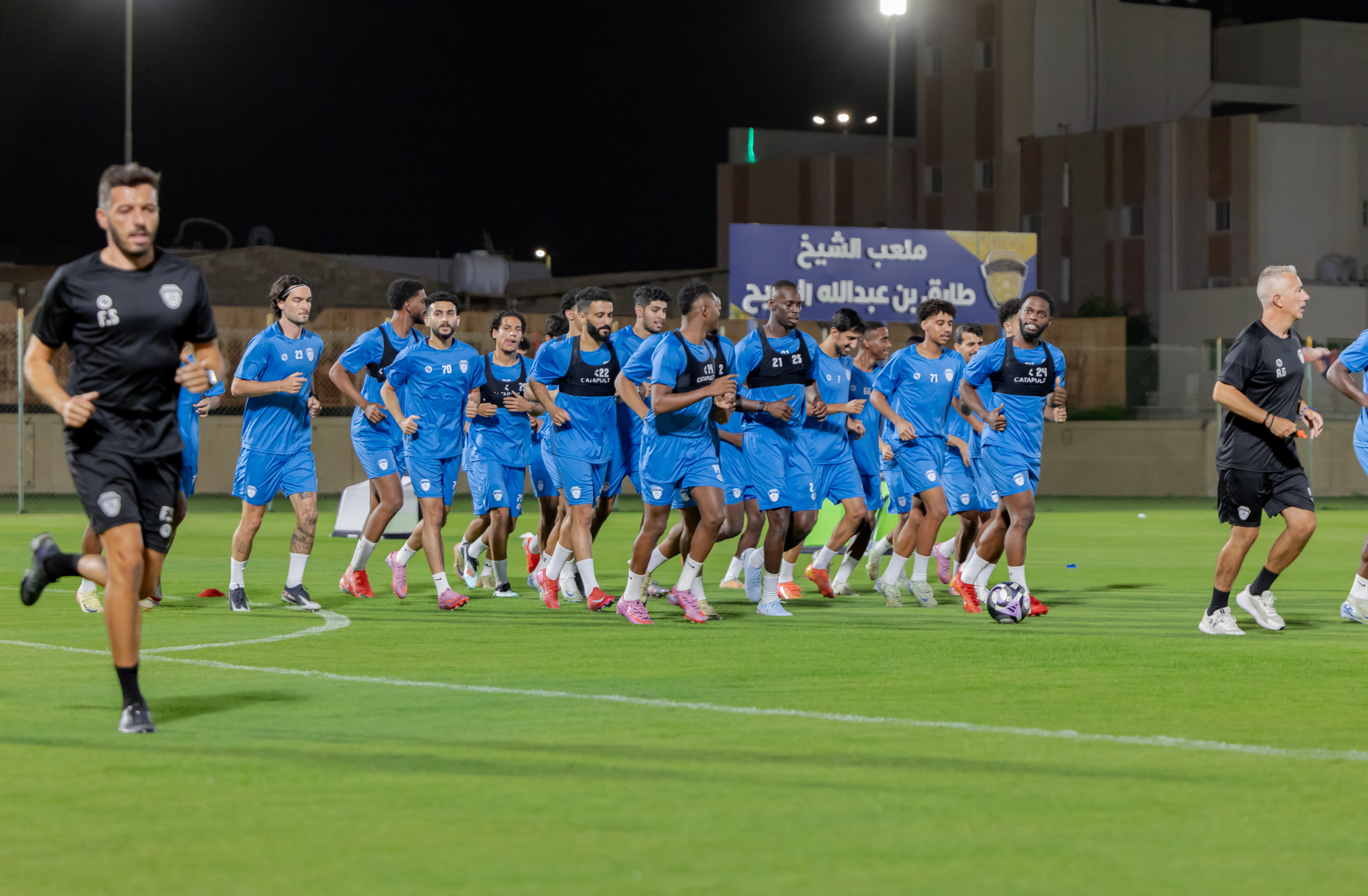 الفيحاء يواصل تدريباته اليومية في مقر النادي