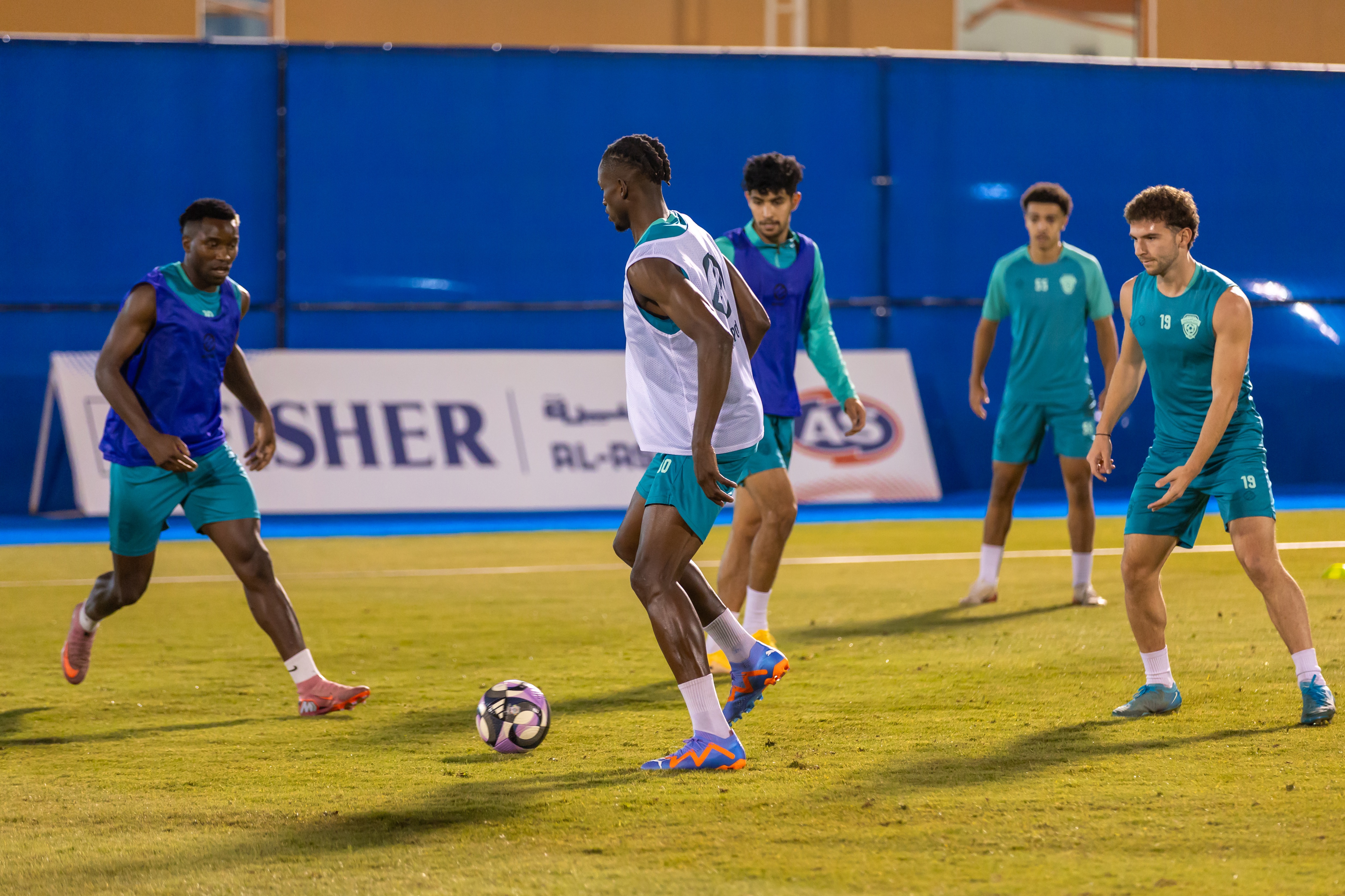 الفيحاء يواصل استعداداته لمواجهة الأخدود ضمن الجولة الثامنة من دوري روشن السعودي