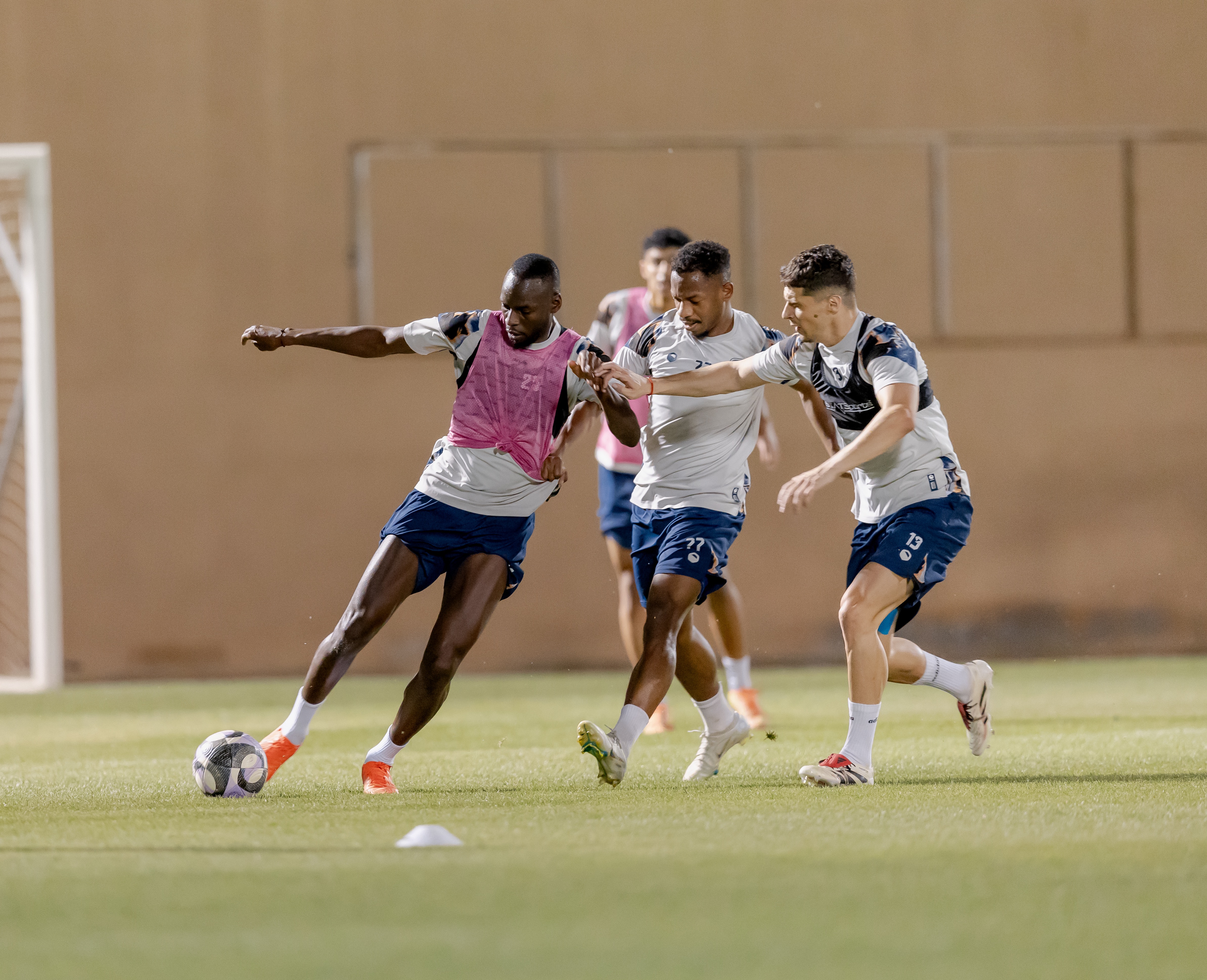 الفيحاء يستأنف تدريباته مساء اليوم الأحد بمقر النادي