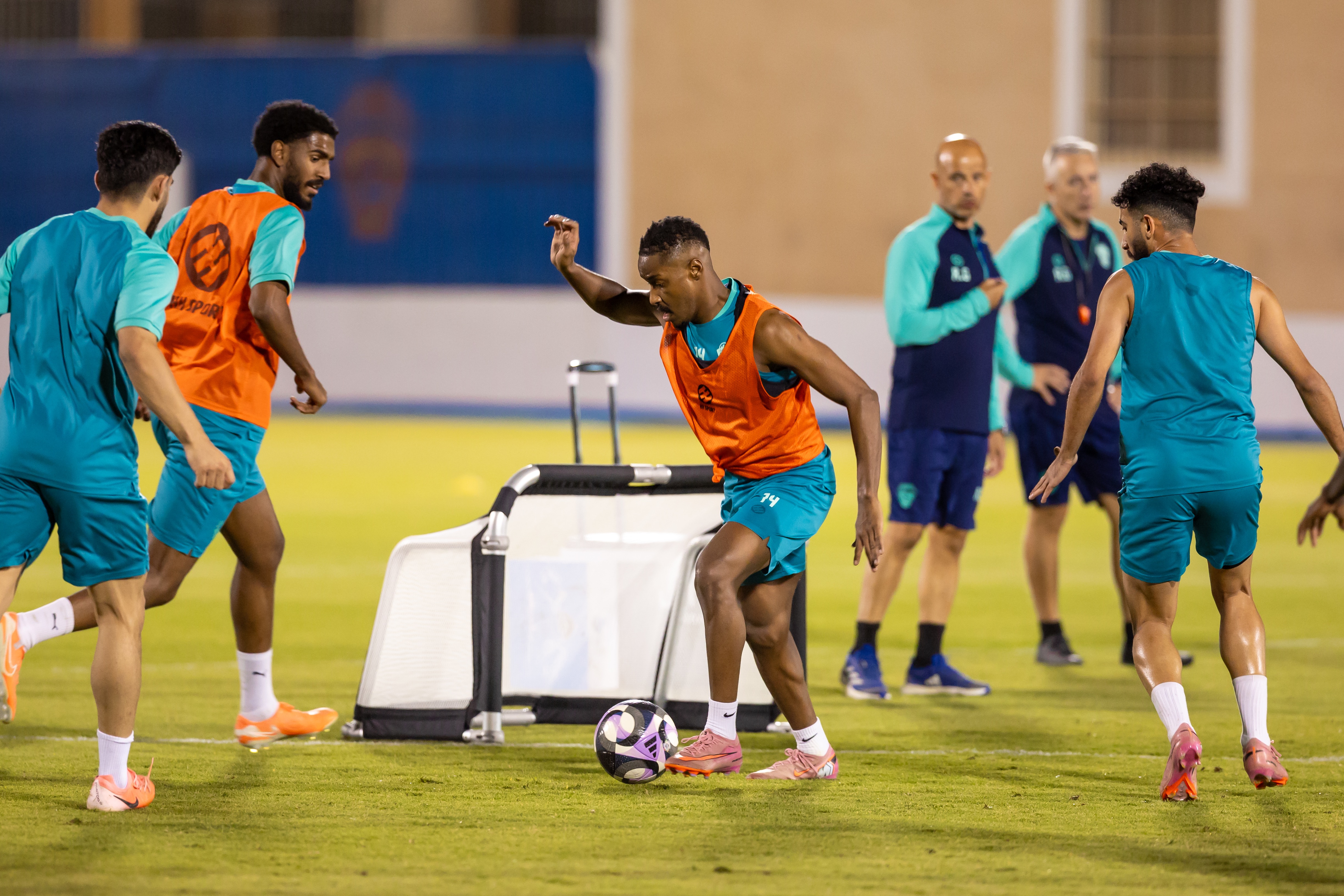 الفيحاء يستأنف تدريباته قبل الأخدود