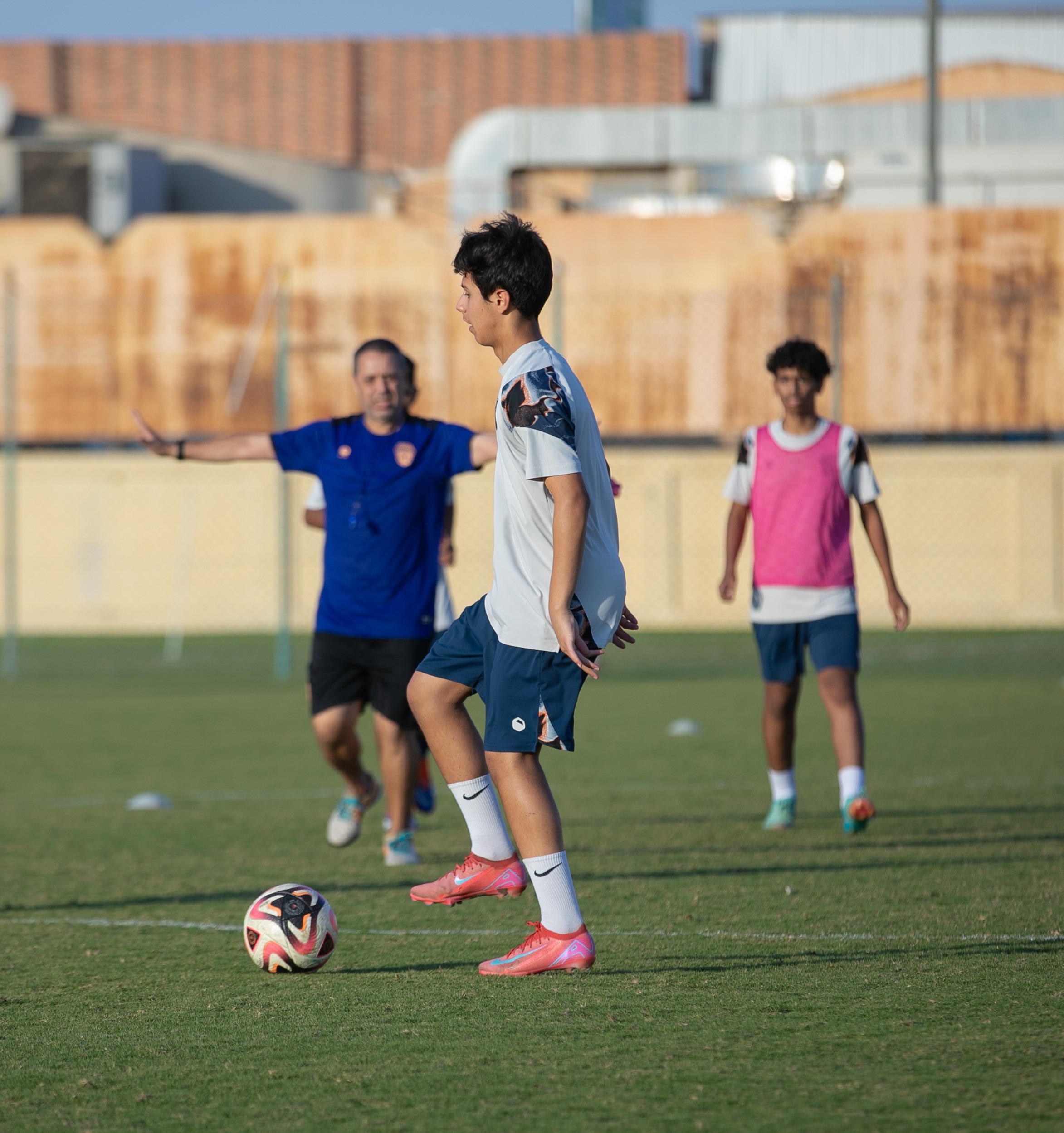 الفيحاء تحت 15 سنة يجري تمرينه الرئيس لمواجهة نظيره نادي الباطن