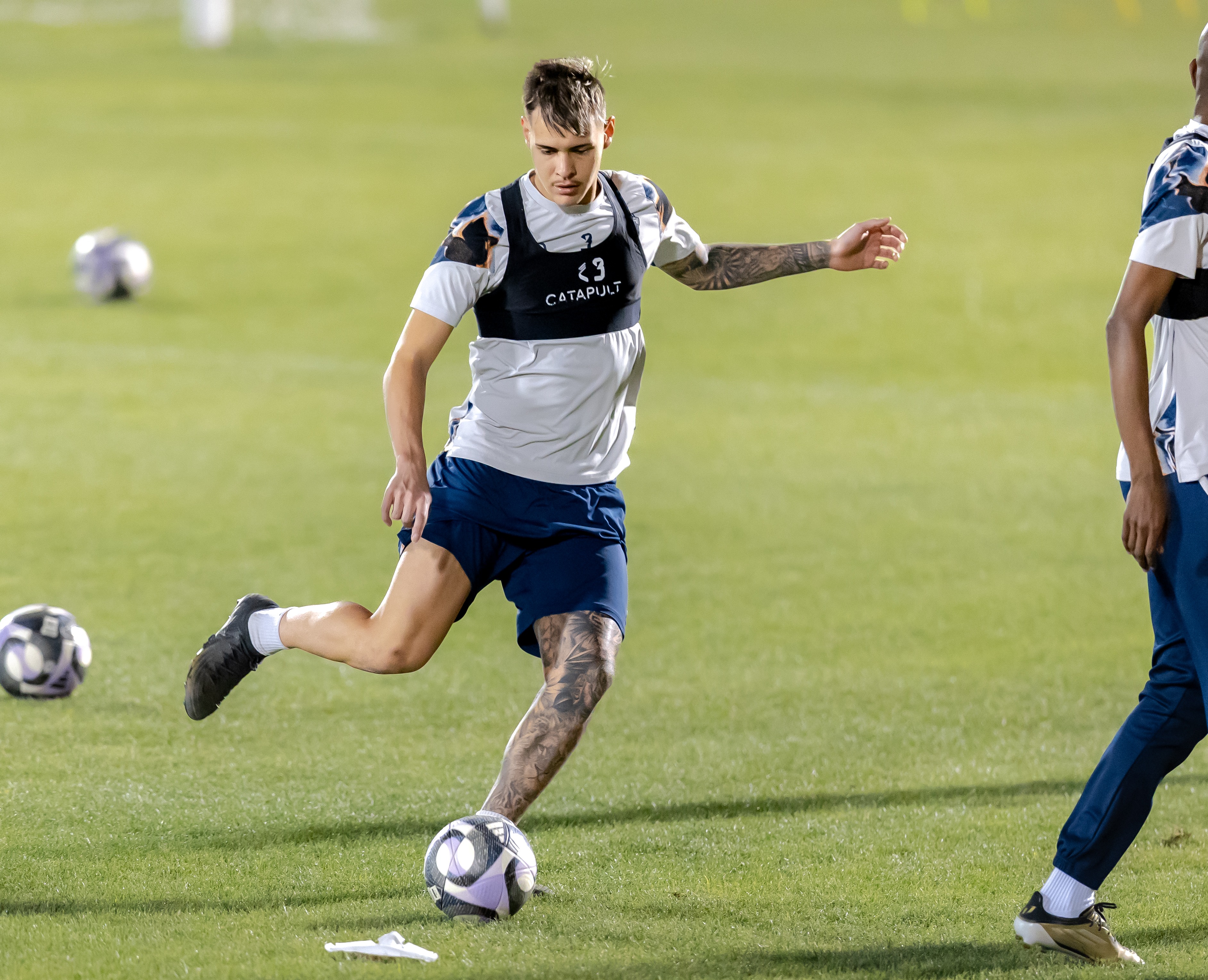 الفيحاء يختتم استعداداته لمواجهة الفتح غداً الأحد في المجمعة