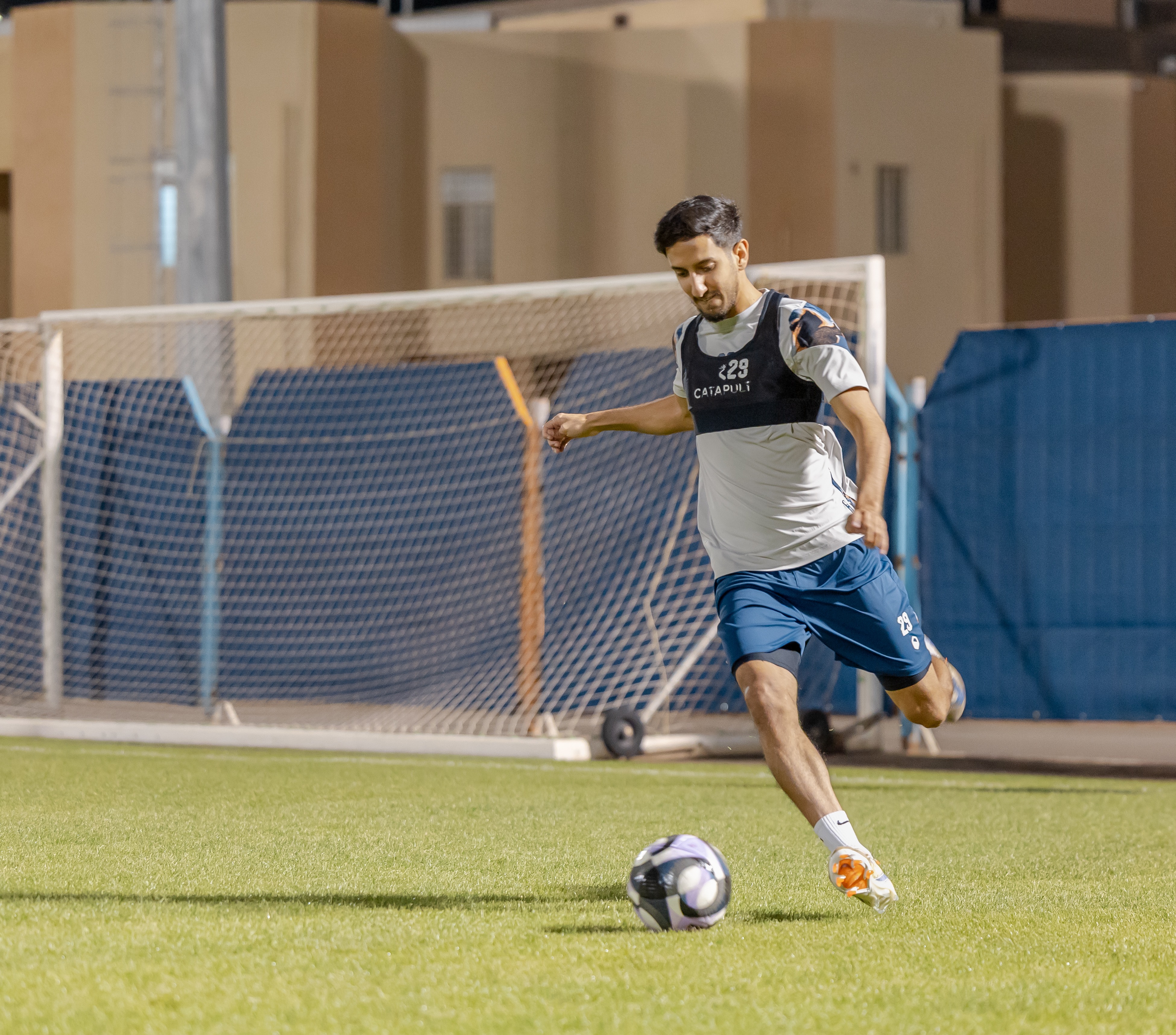 الفيحاء يجري مرانه الرئيس استعداداً لمواجهة الرياض الودية