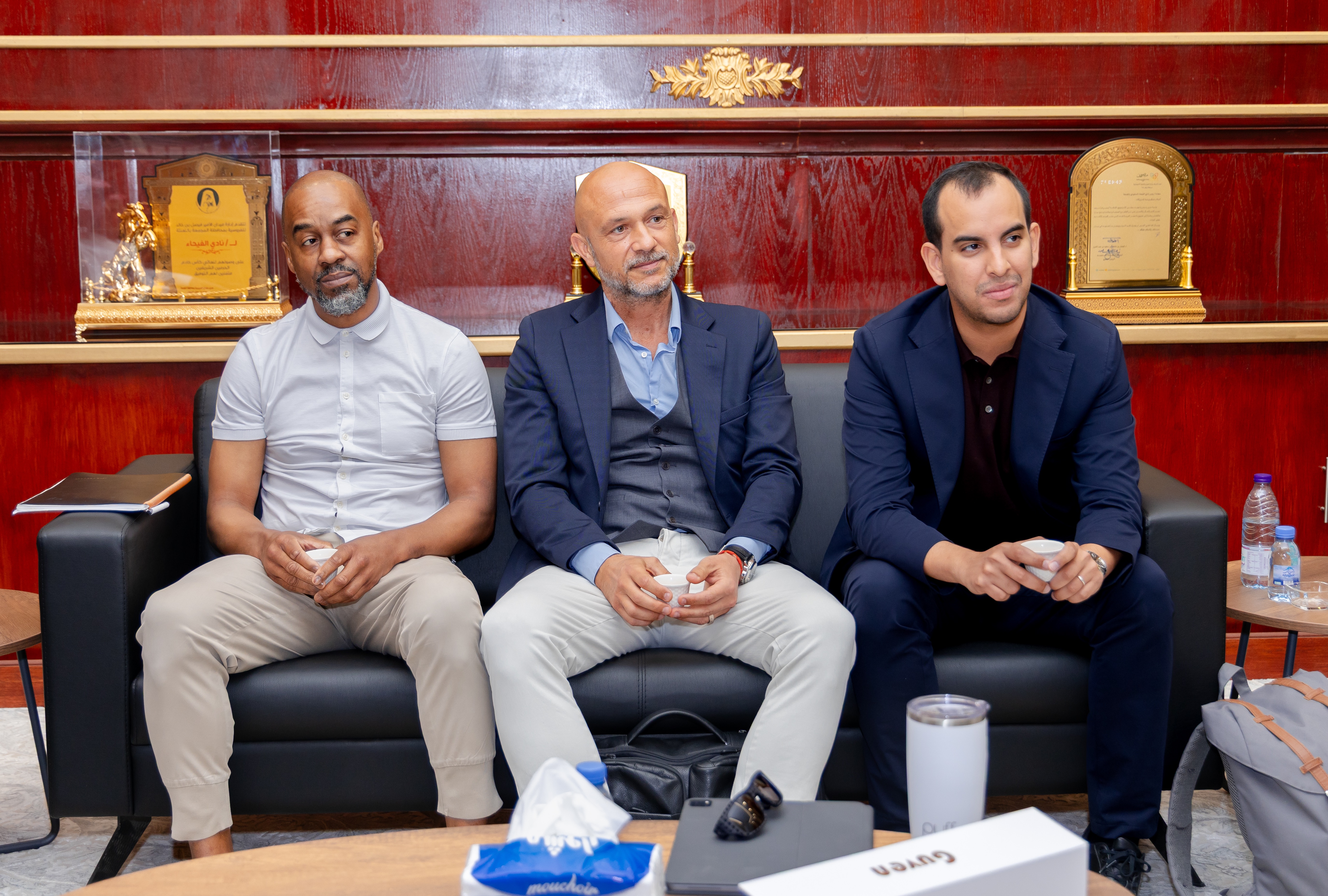 المدير الرياضي برابطة دوري المحترفين السيد مايكل إيمينالو يزور الفيحاء