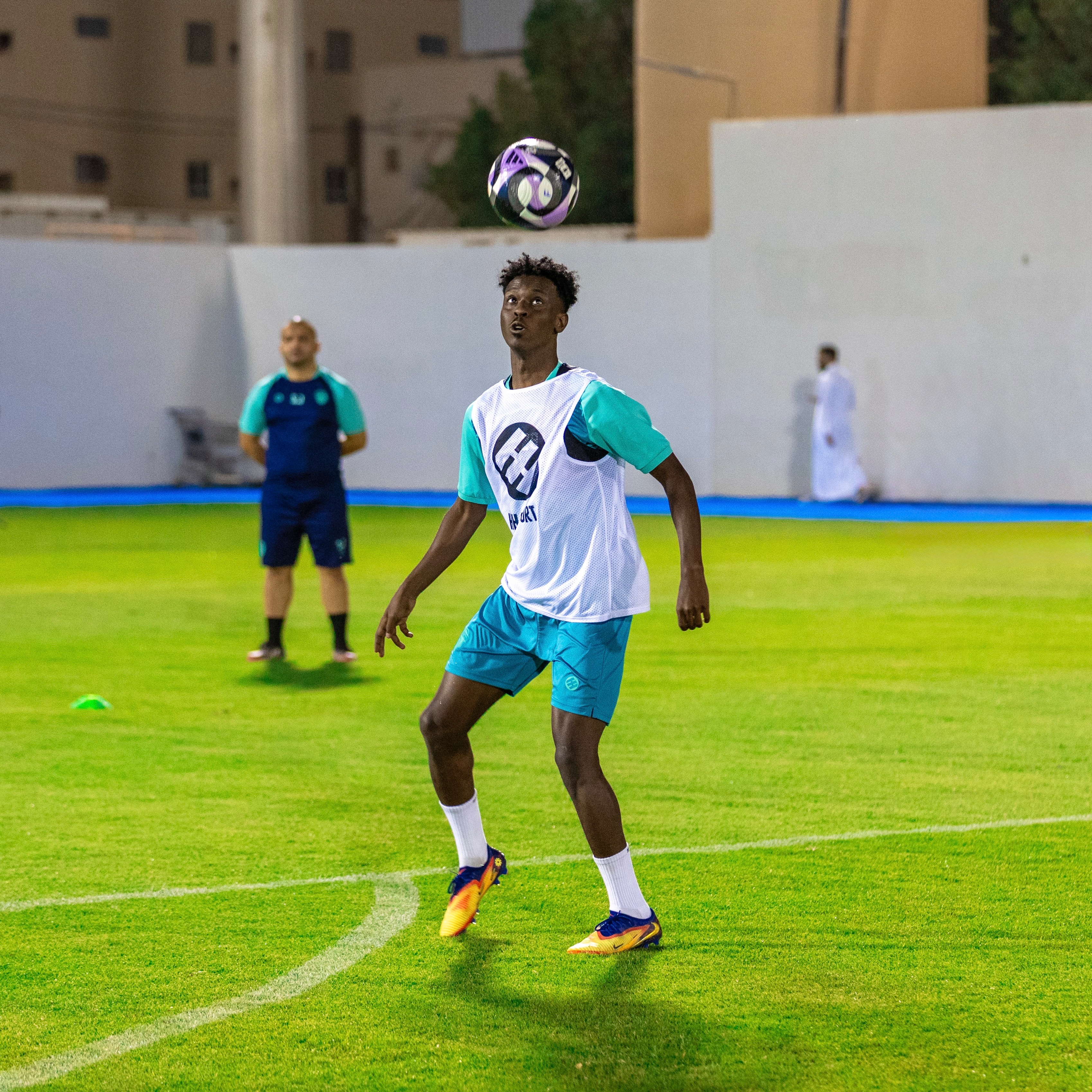 الفيحاء ينهي تحضيراته ويغادر إلى بريدة استعدادًا لمواجهة النجمة