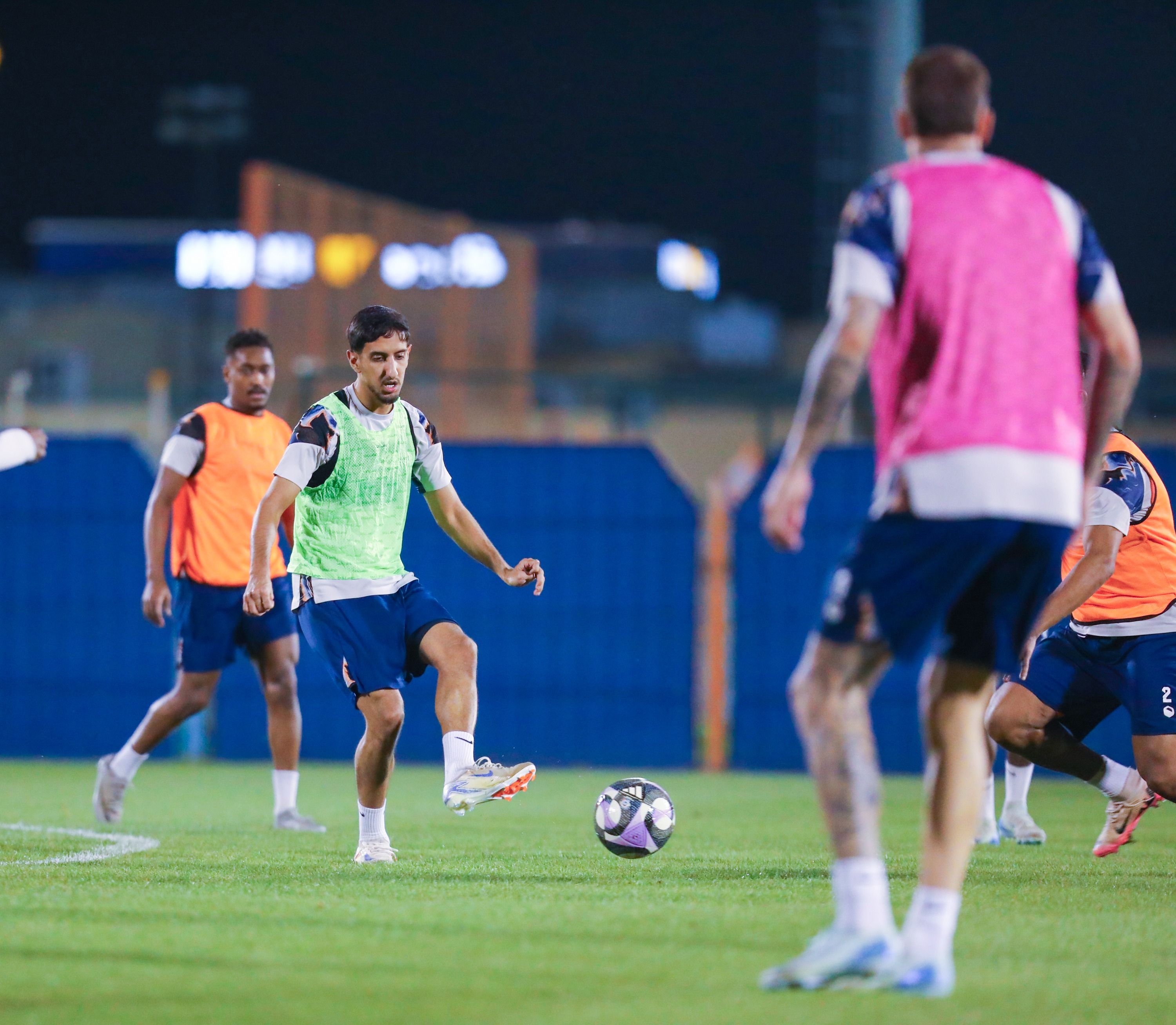 الفيحاء يستأنف تدريباته ويقيم حفل معايدة لمنسوبي الفريق الأول لكرك القدم