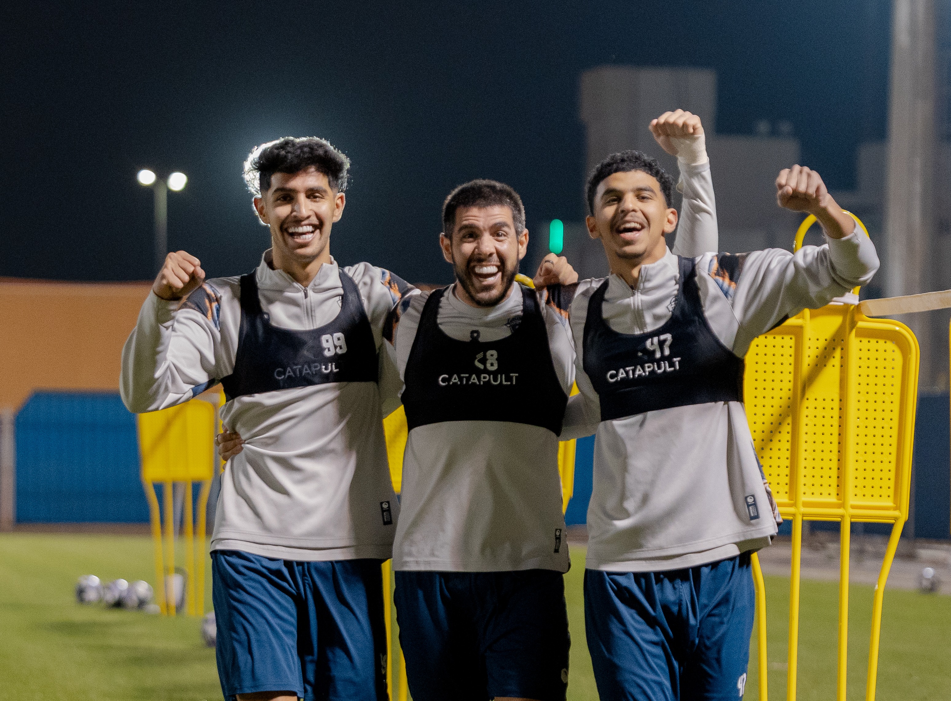 الفيحاء يواصل التحضيرات على ملعب معالي الشيخ عبدالعزيز التويجري بمقر النادي