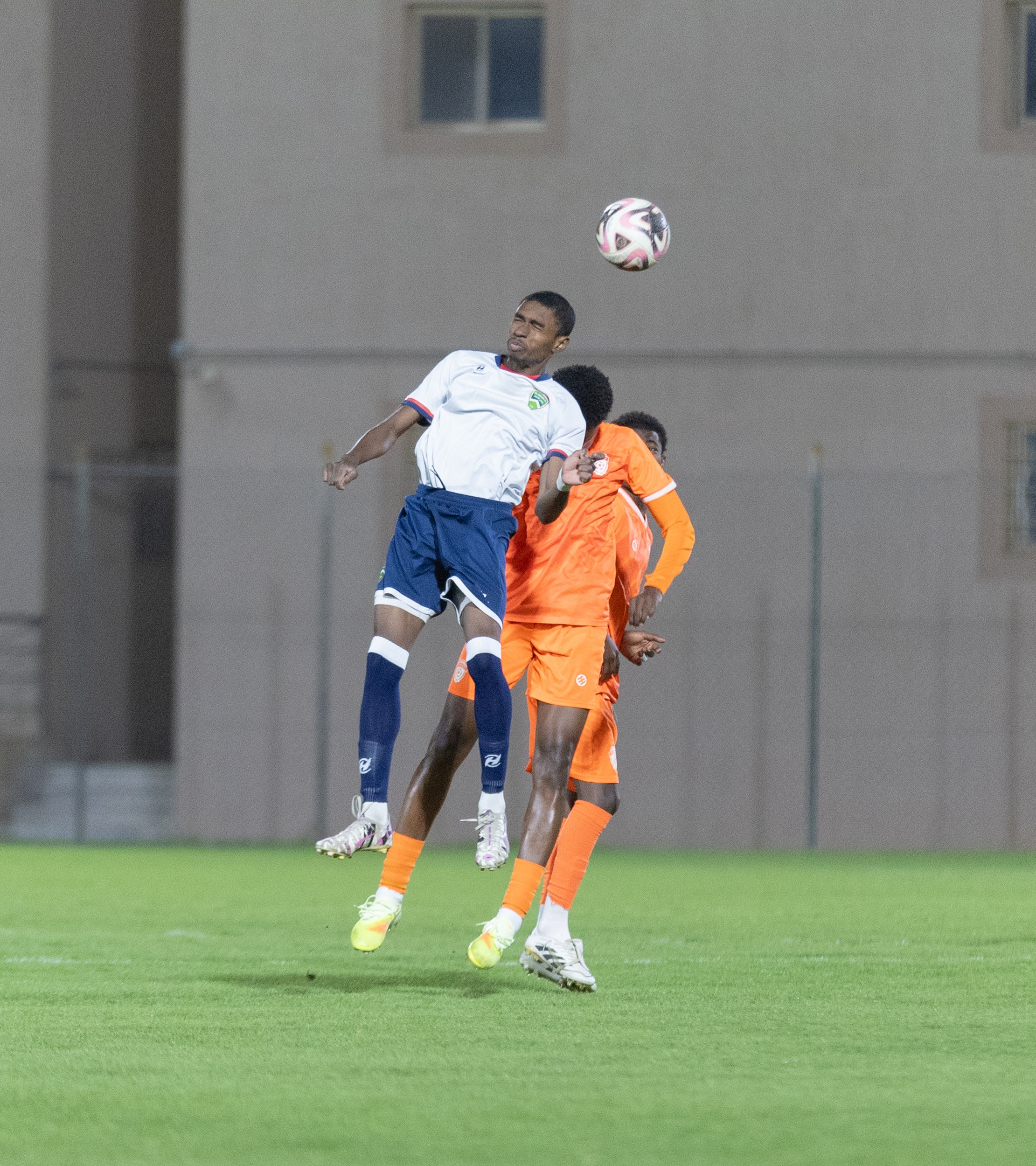 الفيحاء تحت 17 سنة يتعادل ايجابياً امام نظيرة نادي الانصار