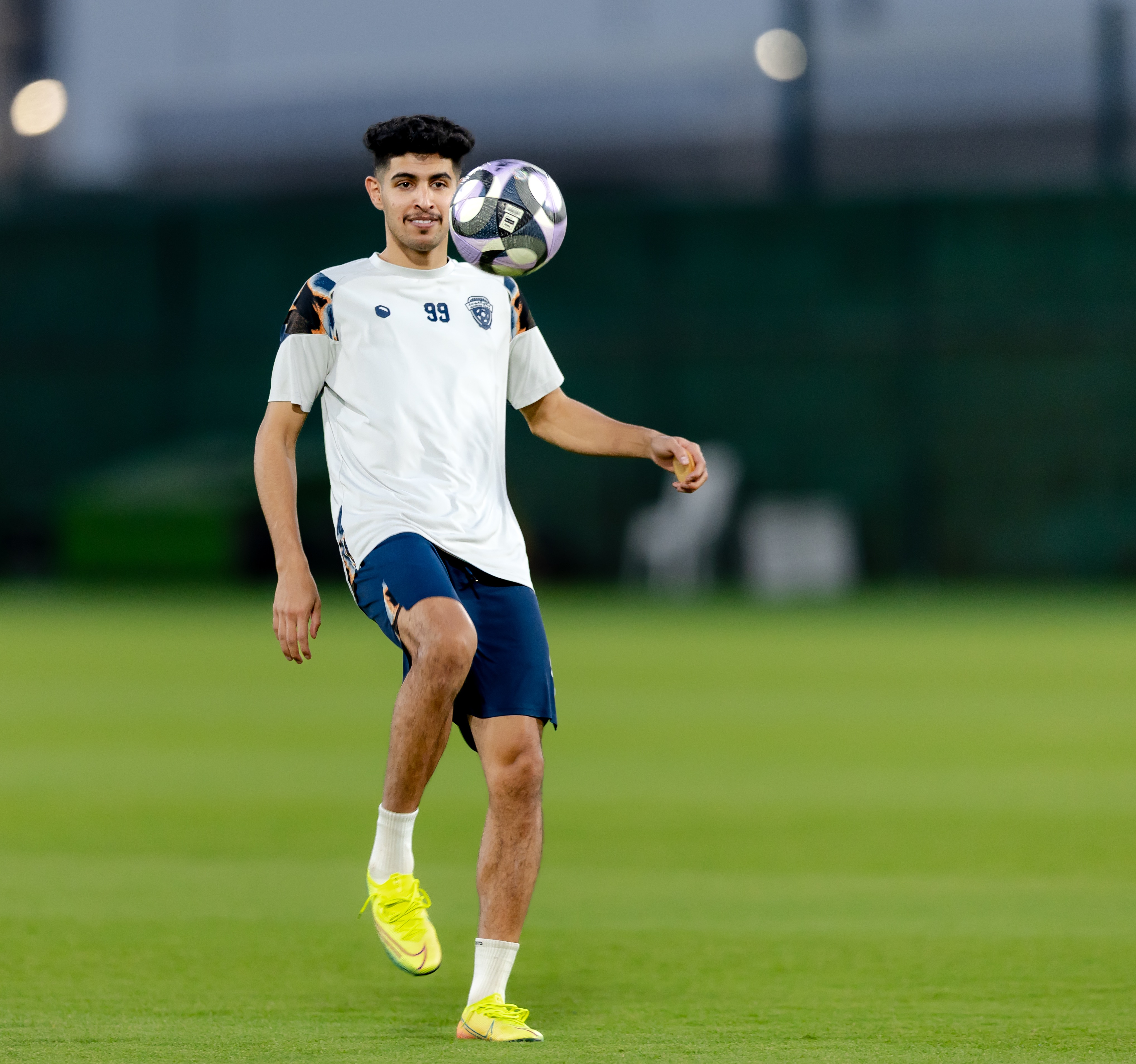 الفيحاء يصل إلى جدة وينهي تحضيراته لمواجهة الأهلي في دوري روشن