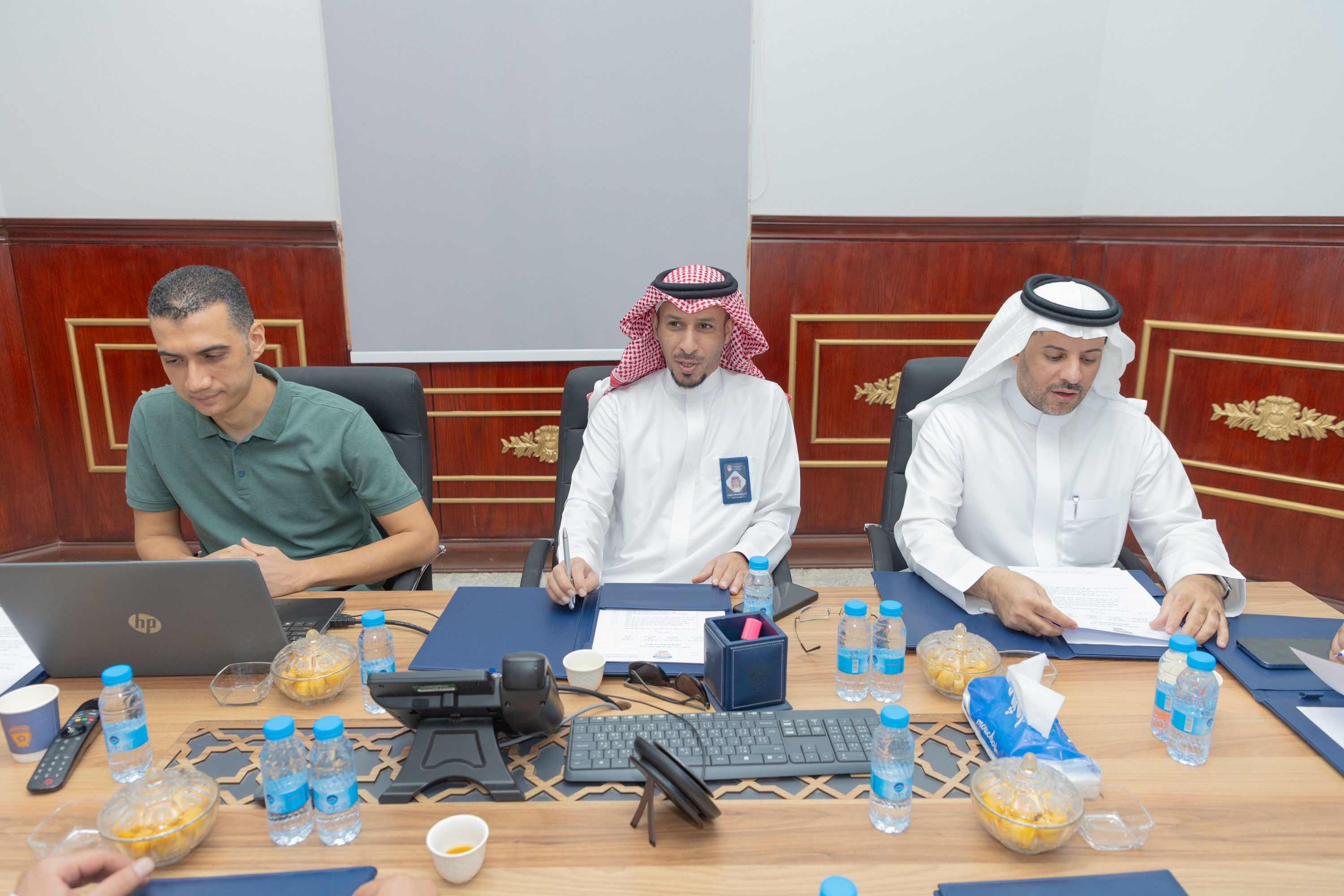 مجلس إدارة النادي يعقد اجتماعه الدوري