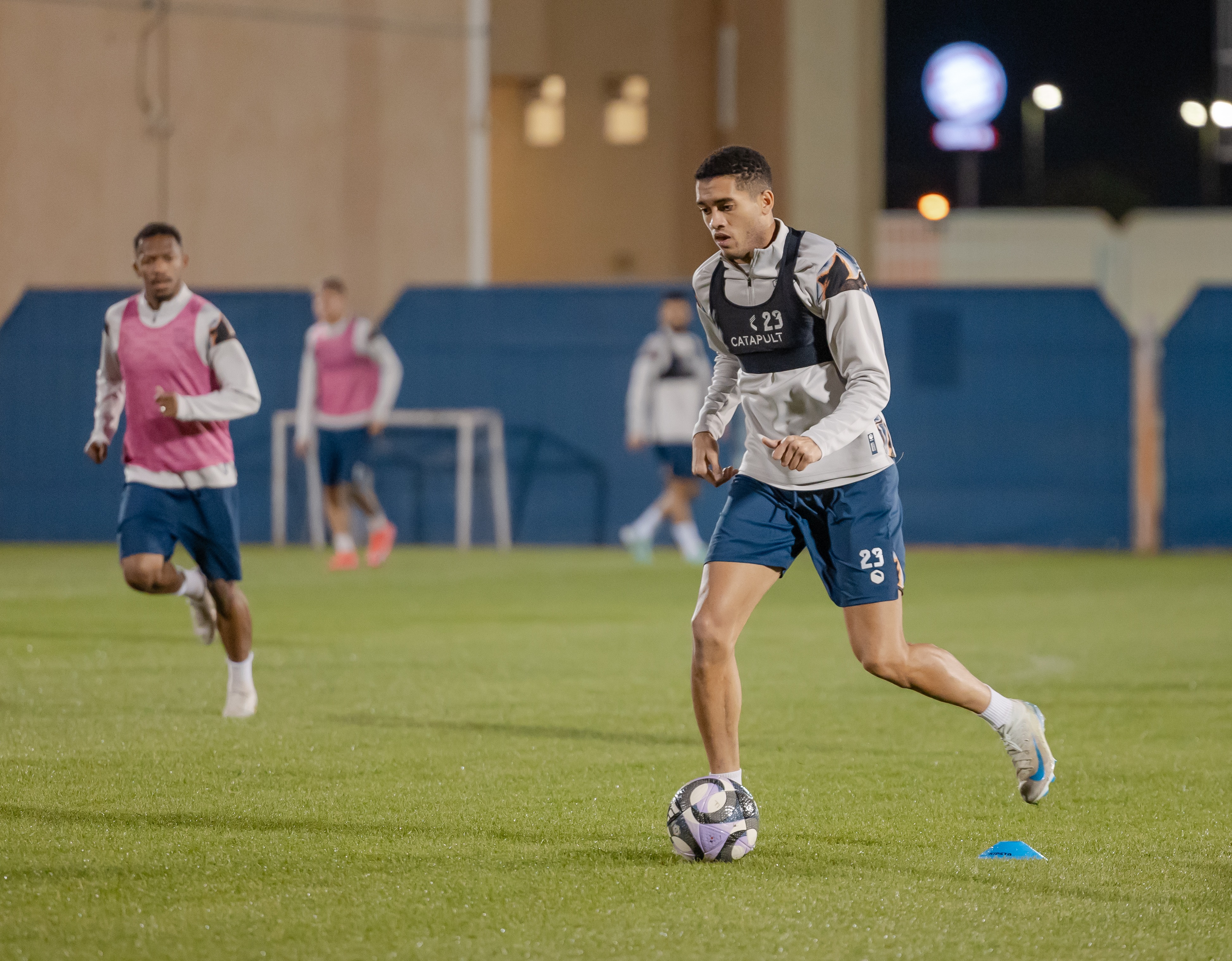 الفيحاء يواصل استعداداته بمناورة رسمية