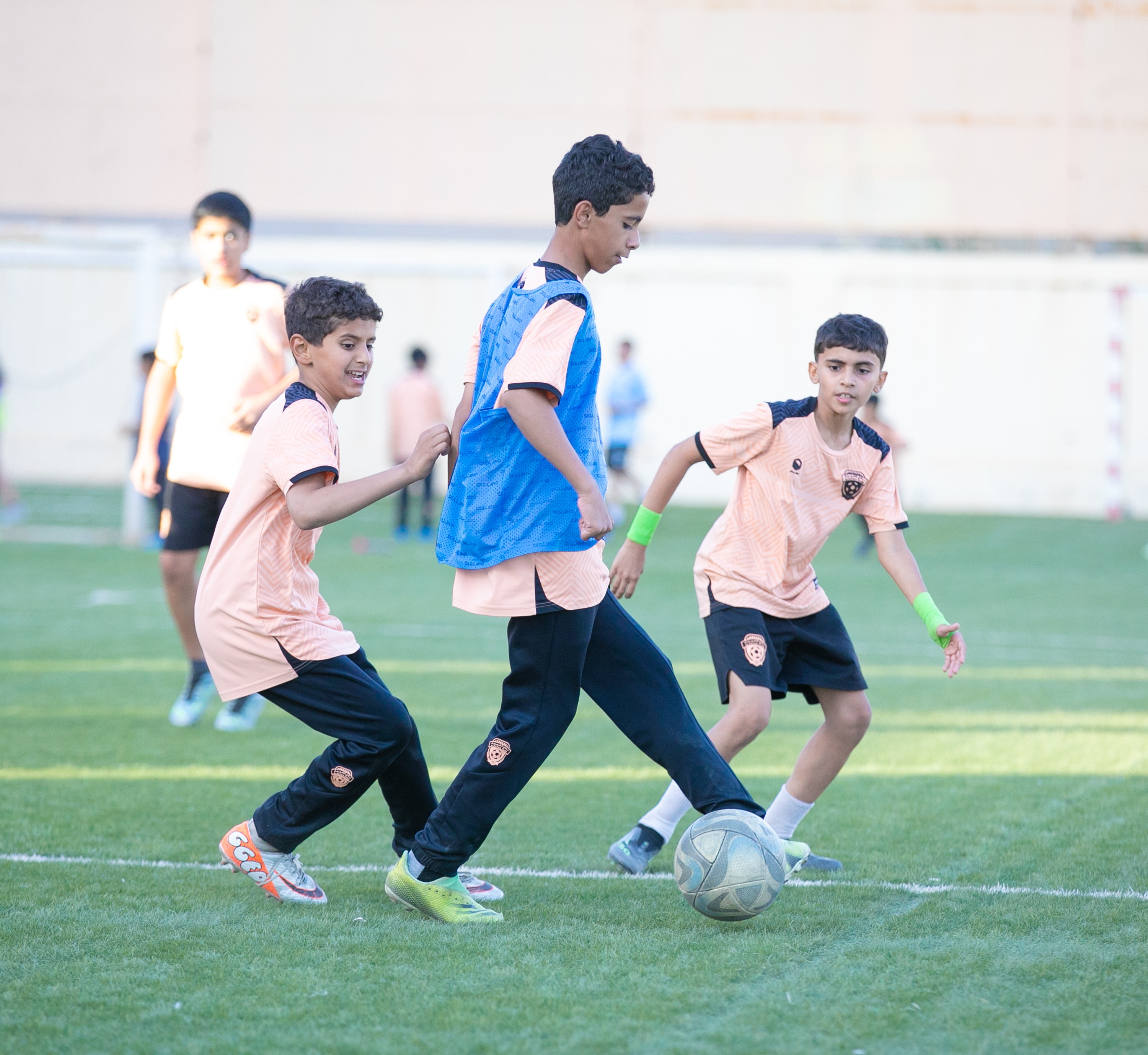 أكاديمية الفيحاء تواصل تدريباتها اليومية