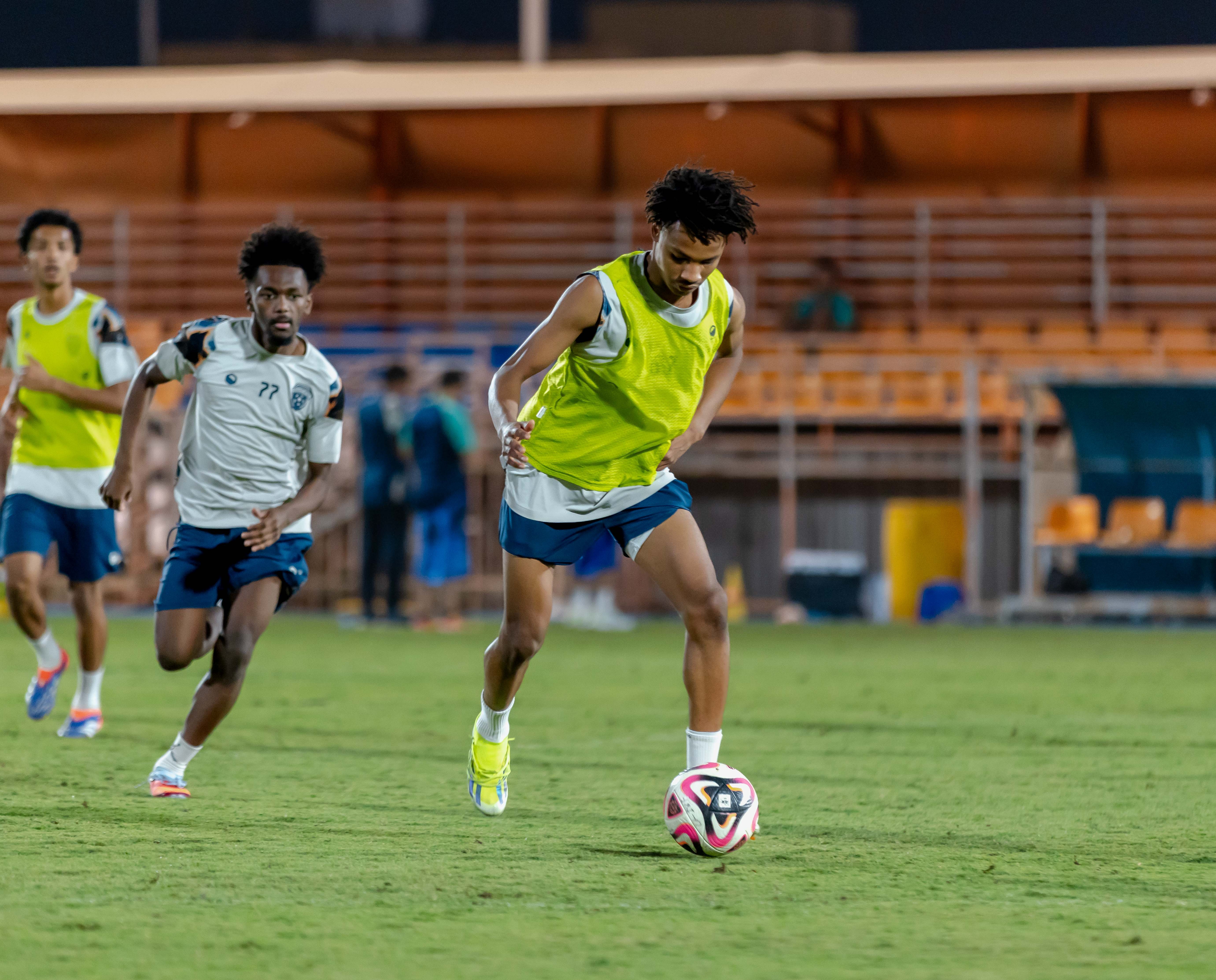 الفيحاء تحت 18 سنة يجري تمرينه الرئيس لمواجهة نظيره نادي الاتحاد