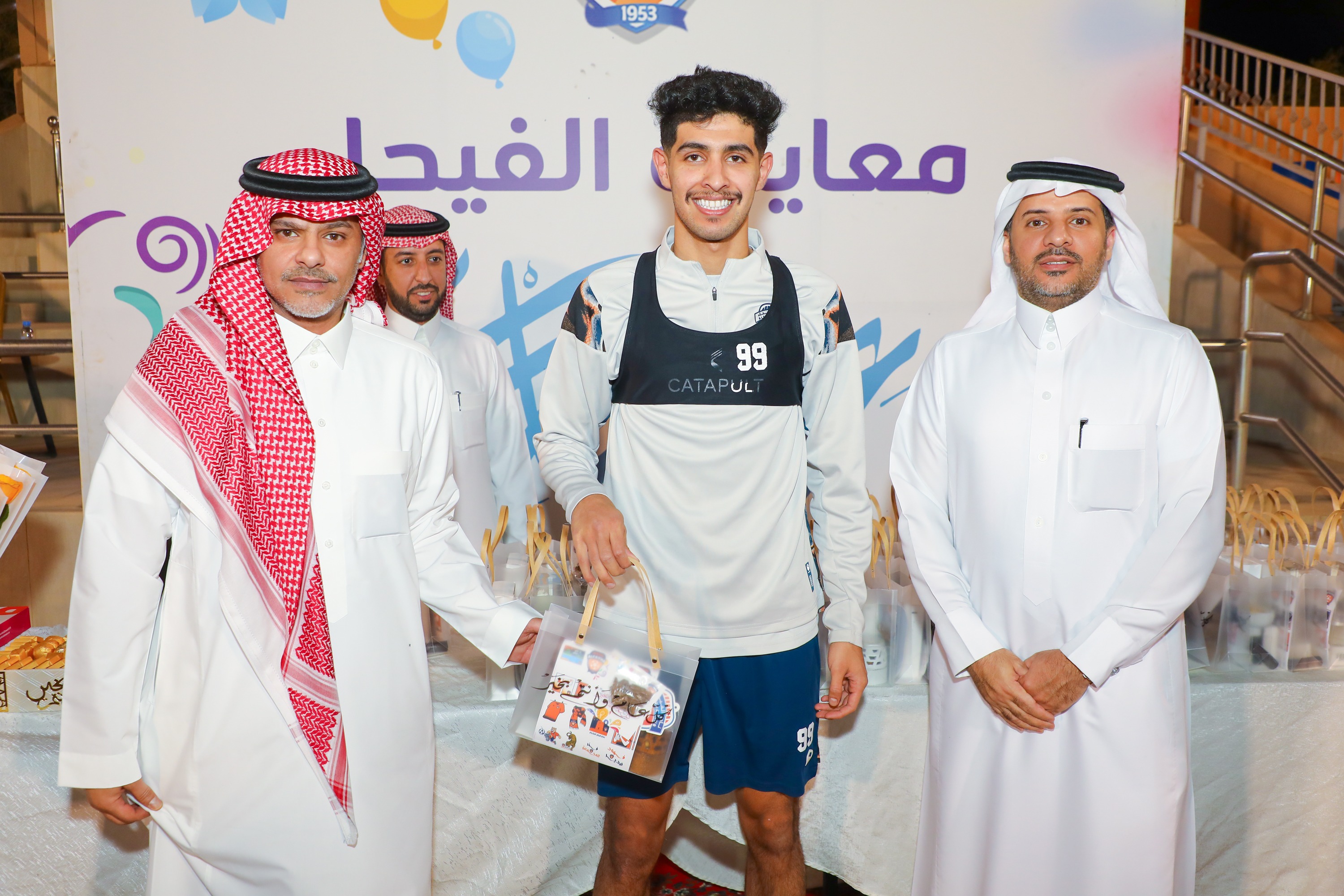 الفيحاء يستأنف تدريباته ويقيم حفل معايدة لمنسوبي الفريق الأول لكرك القدم