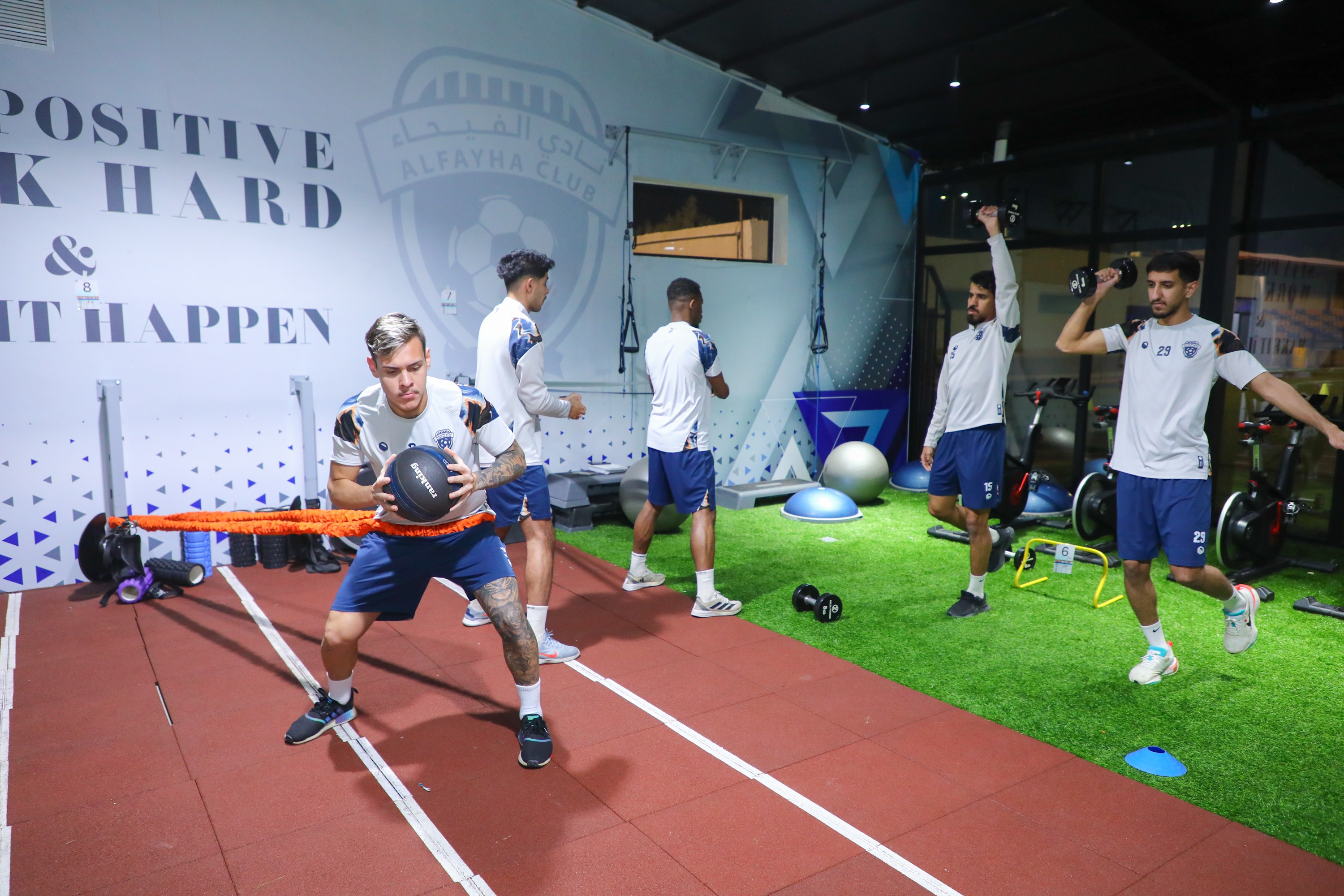 الفيحاء يواصل استعداداته لمواجهة الفتح ضمن الجولة 26 من دوري روشن السعودي