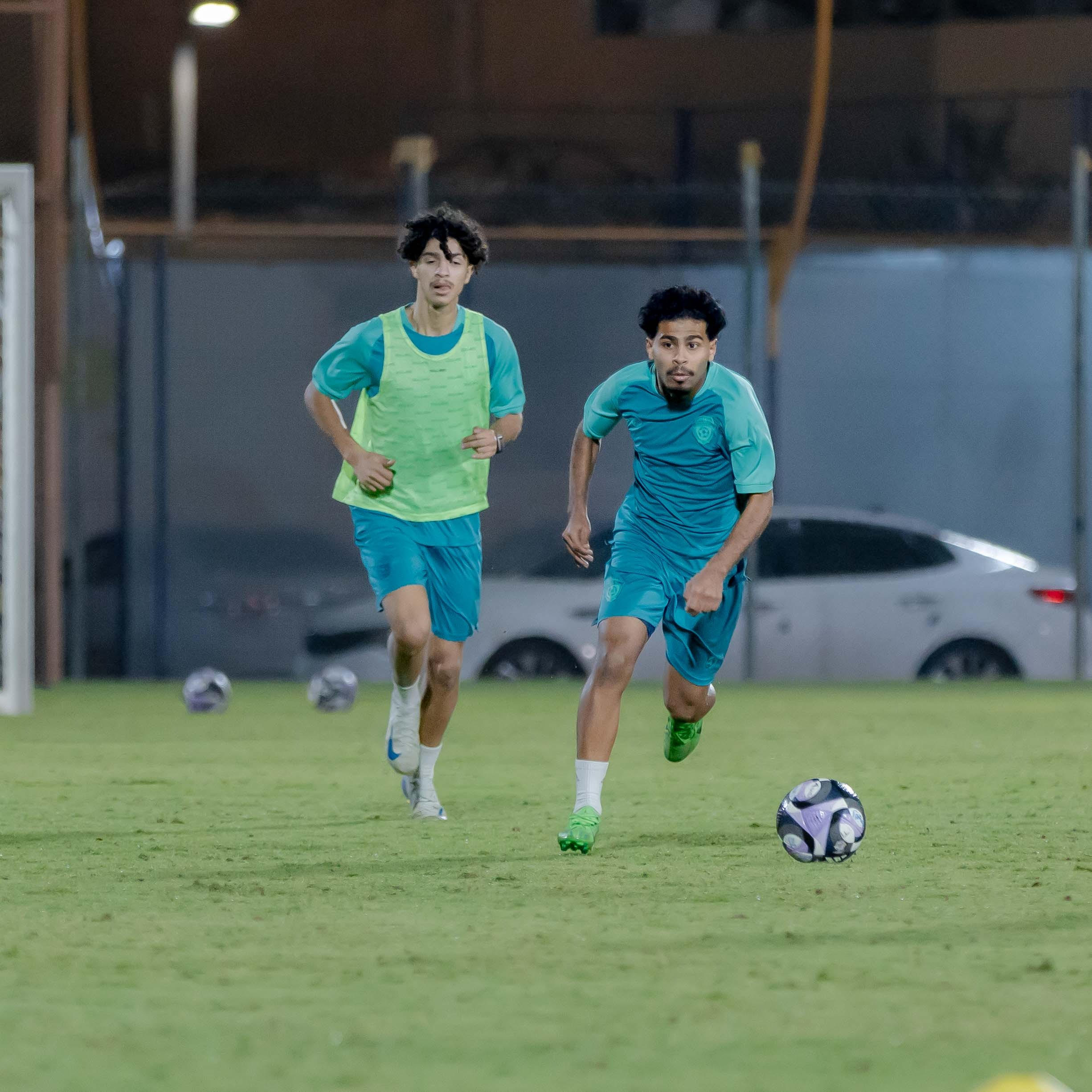 الفيحاء تحت 21 عامًا يُجري تمرينه الرئيس استعدادًا لملاقاة الفتح .