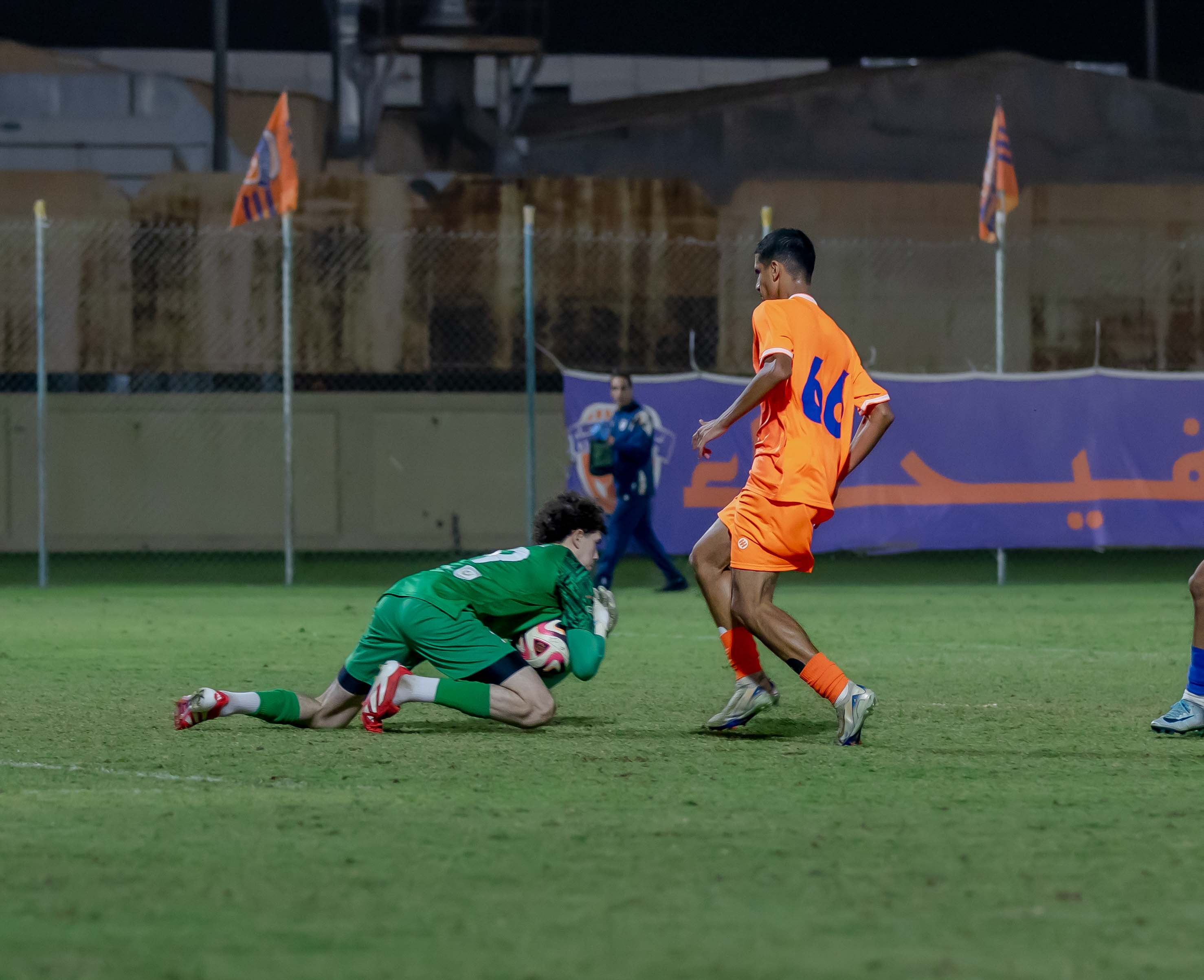 الفيحاء تحت 16 سنة يتعادل سلبياً امام نظيره نادي الفتح