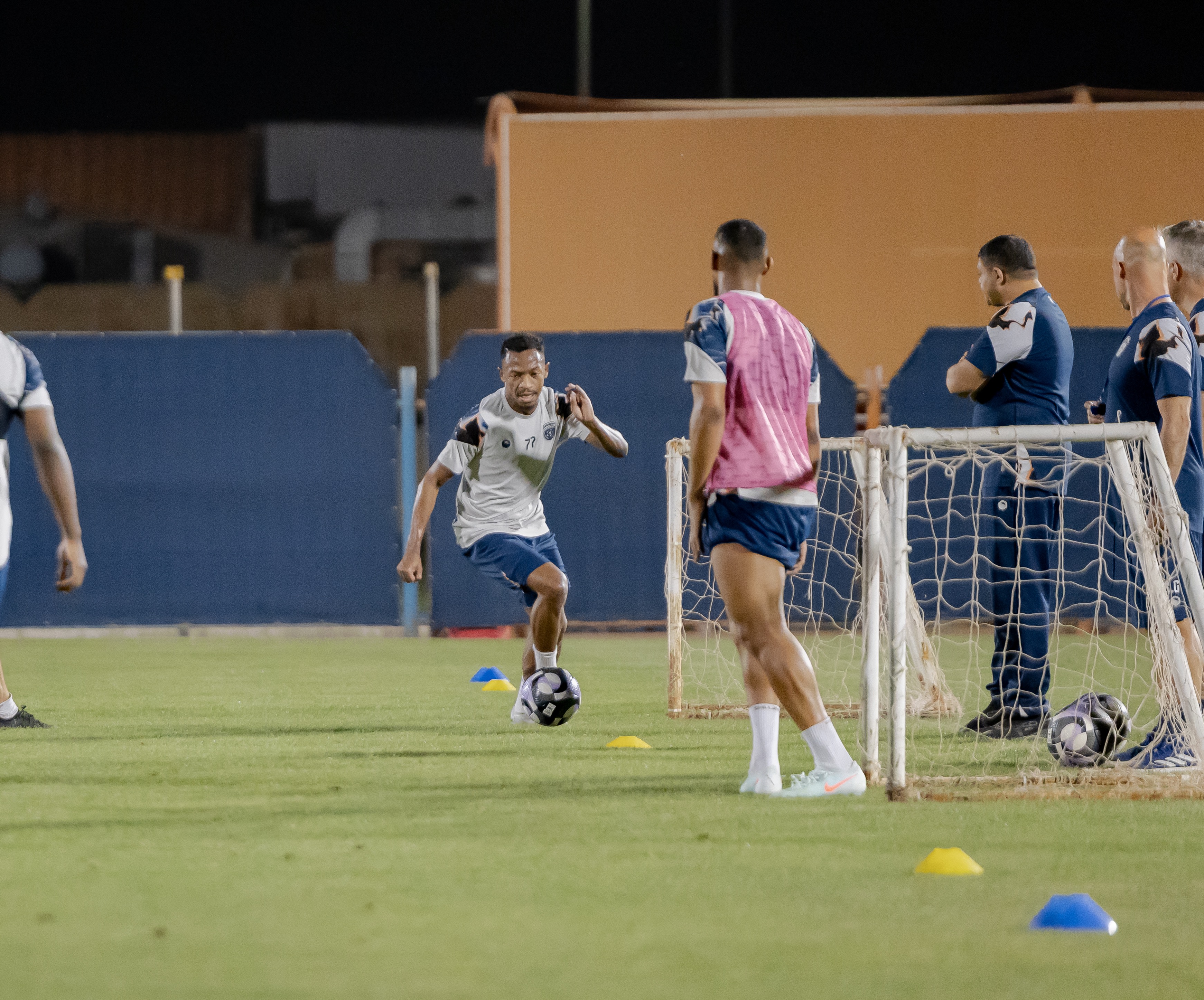 الفيحاء يستأنف تدريباته مساء اليوم الأحد بمقر النادي