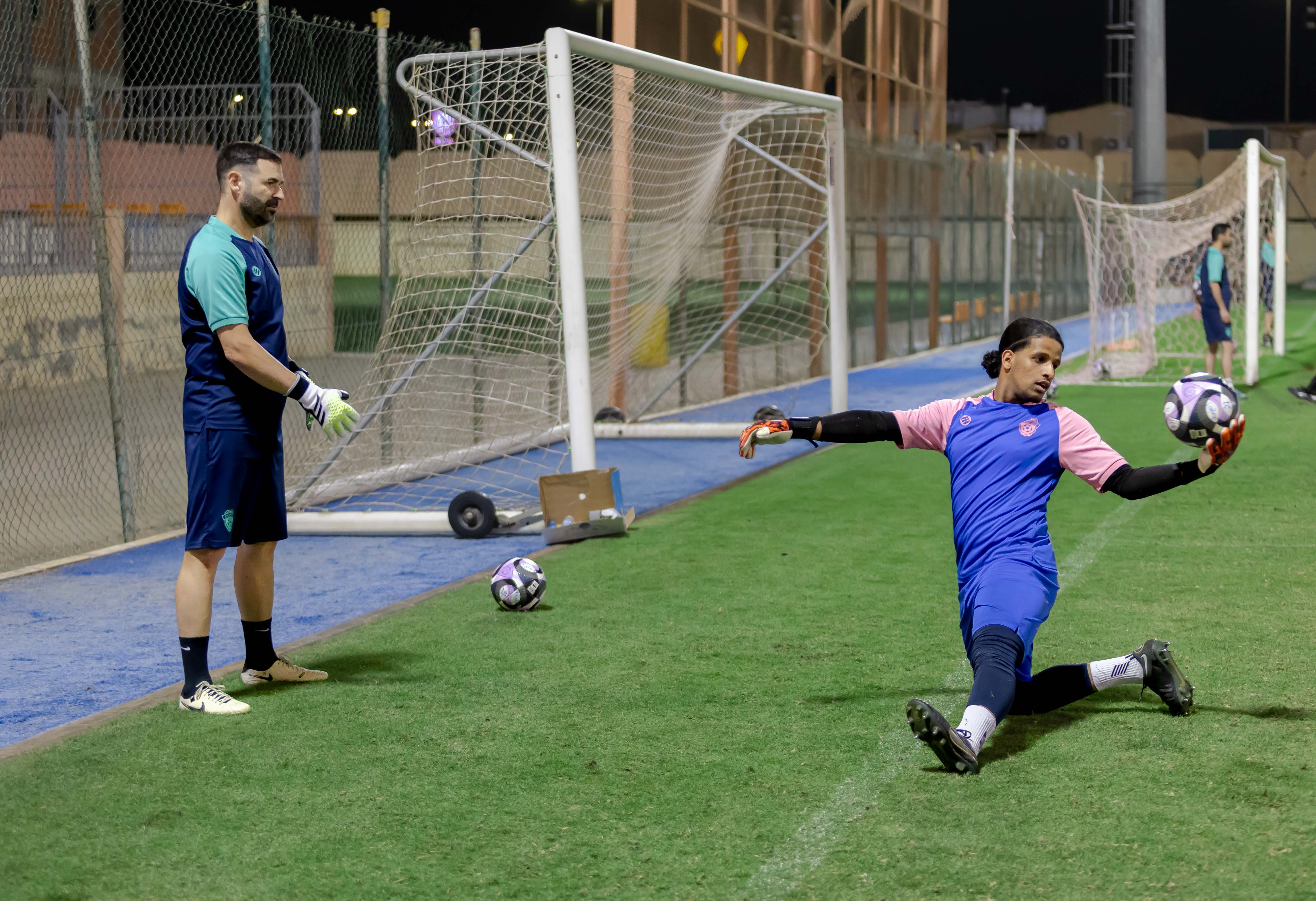 الفيحاء تحت 21 عامًا يُجري تمرينه الرئيس استعدادًا لملاقاة القادسية .