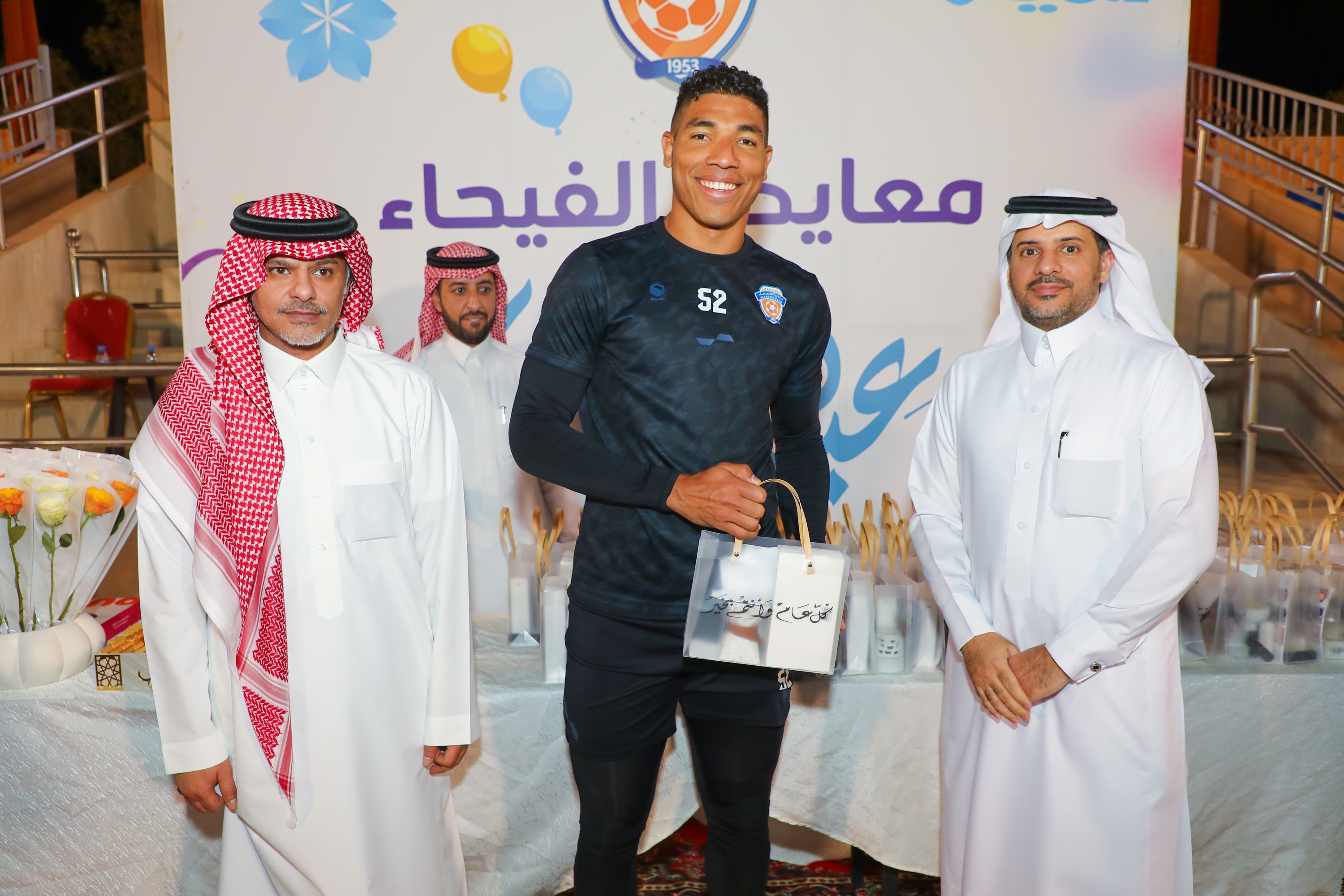 الفيحاء يستأنف تدريباته ويقيم حفل معايدة لمنسوبي الفريق الأول لكرك القدم