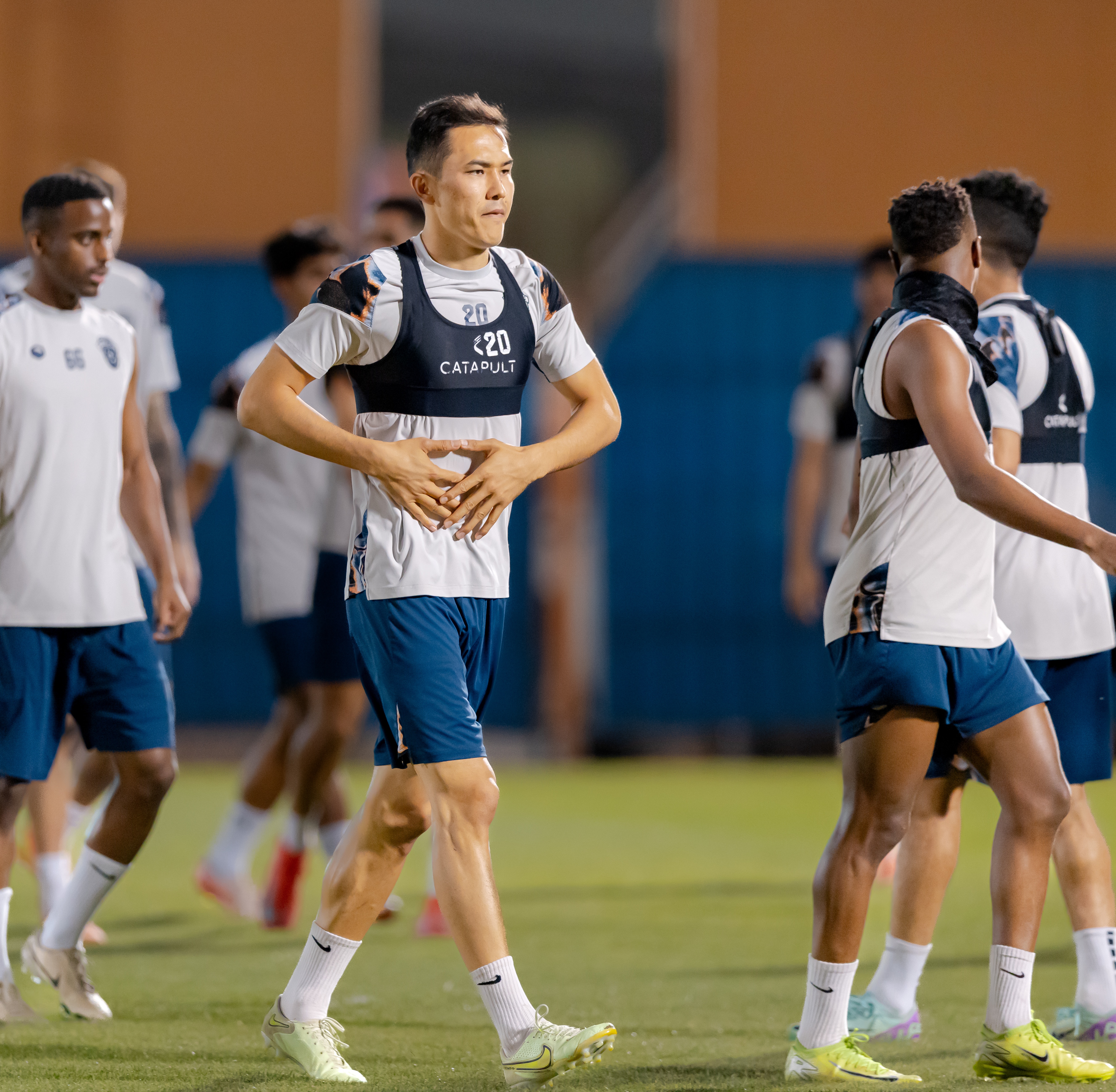 الفيحاء يجري مرانه الرئيس استعداداً لمواجهة الأخدود