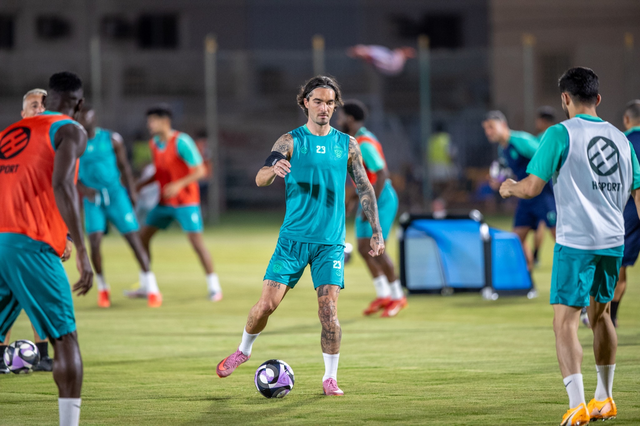 الفيحاء يواصل تحضيراته لمواجهة الفتح في افتتاح دوري روشن السعودي