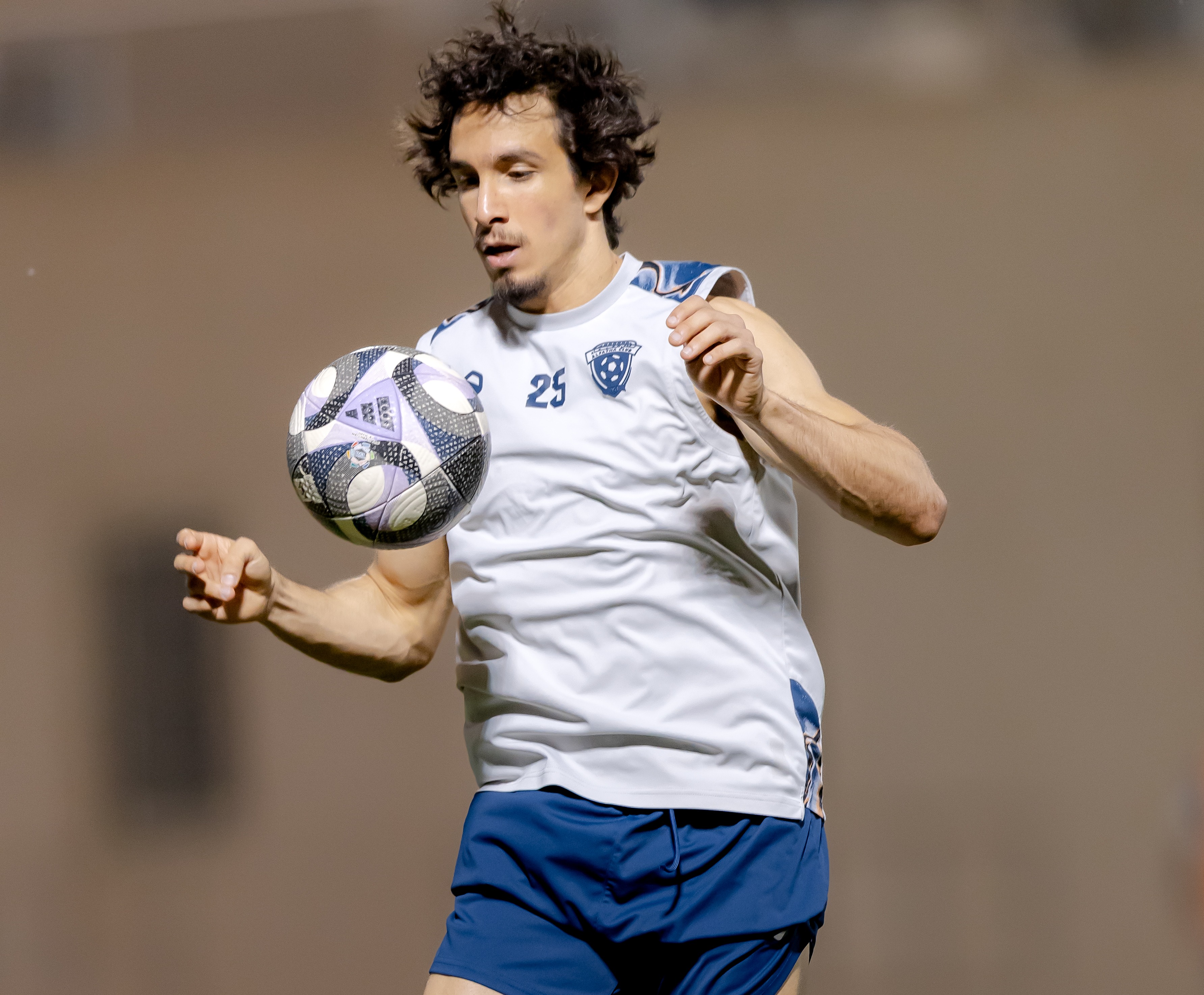 الفيحاء يختتم استعداداته لمواجهة الفتح غداً الأحد في المجمعة